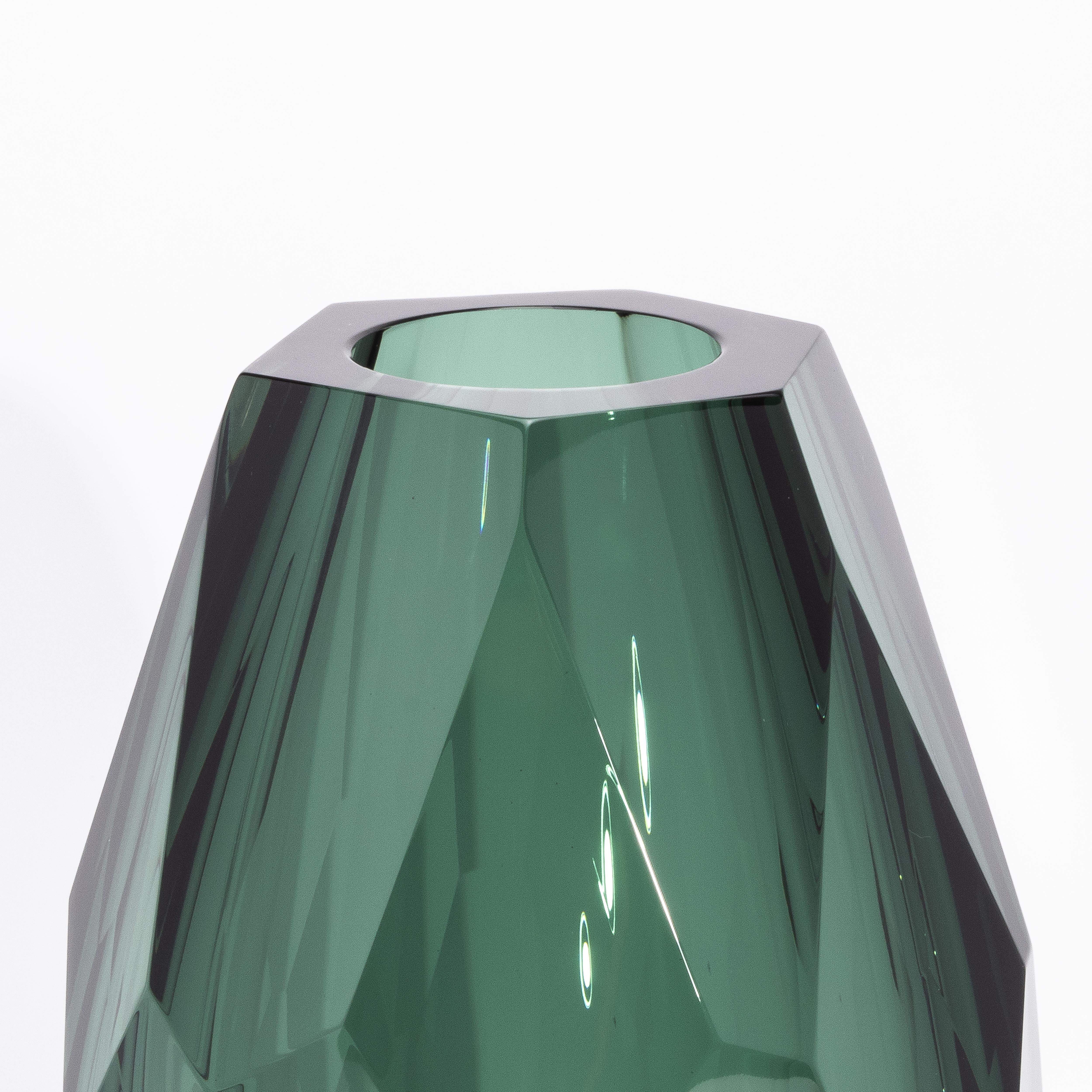 Grand vase à facettes moderne de Murano soufflé à la main, vert émeraude en vente 2
