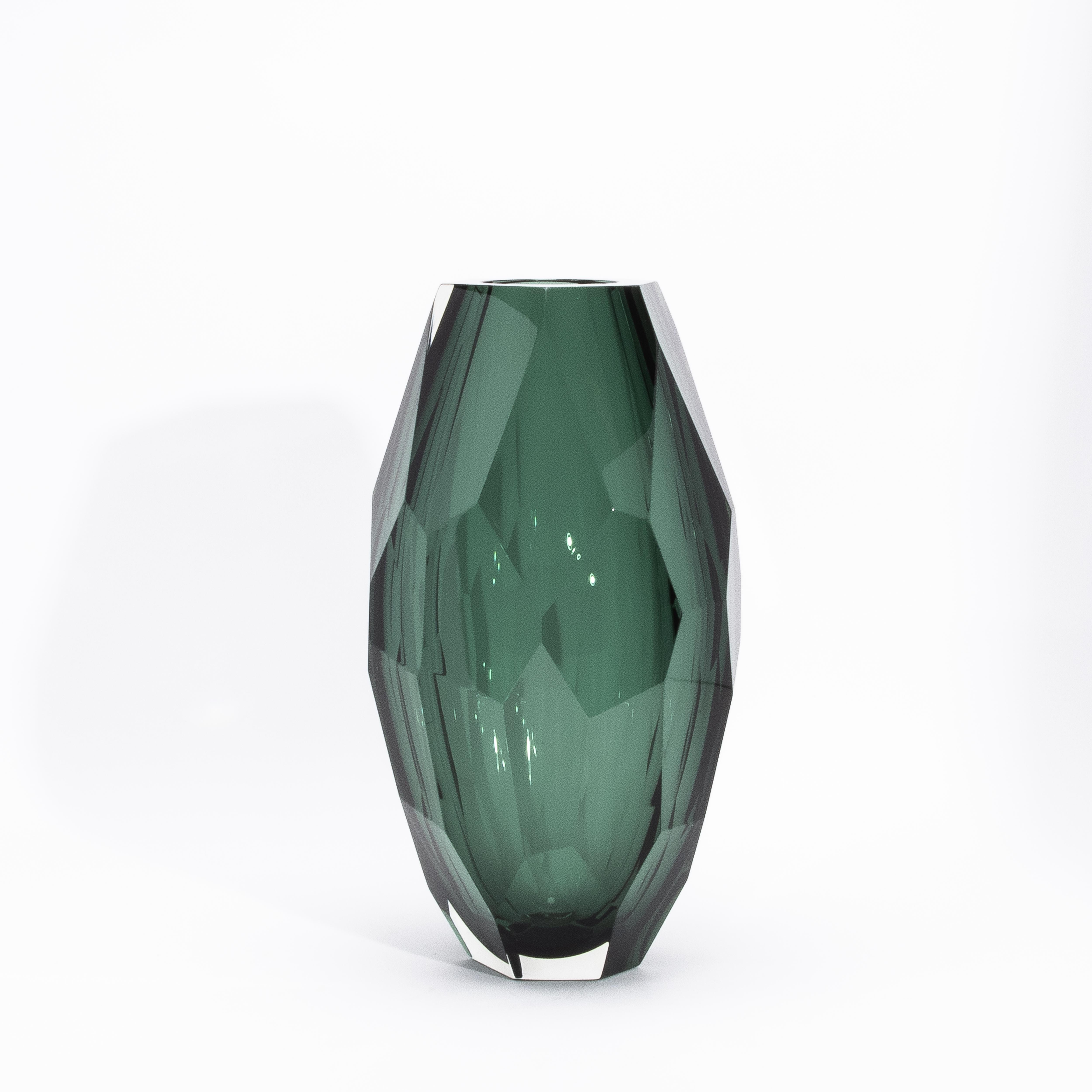 Grand vase à facettes moderne de Murano soufflé à la main, vert émeraude en vente 1
