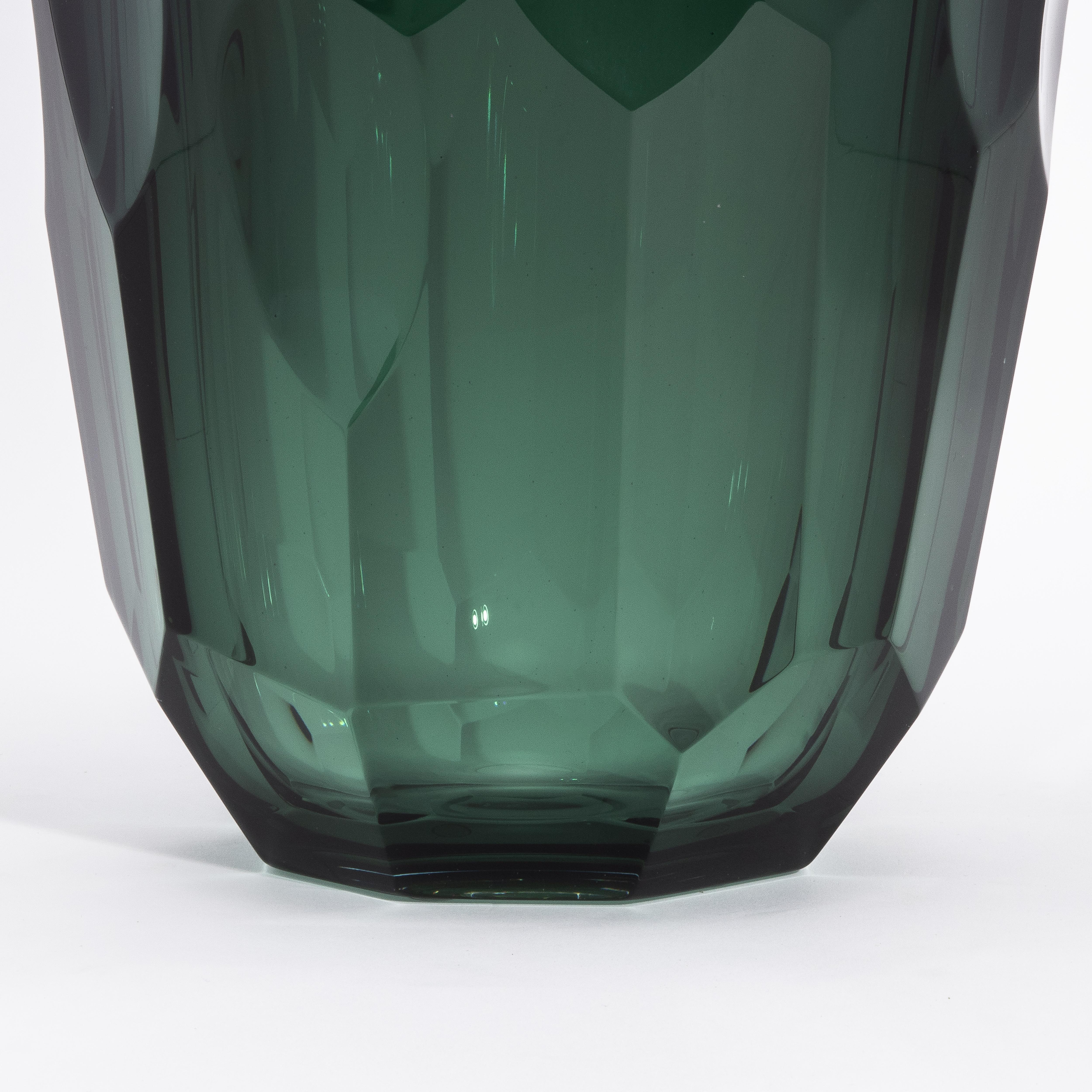 Grand vase à facettes moderne de Murano soufflé à la main en vert eucalyptus en vente 2