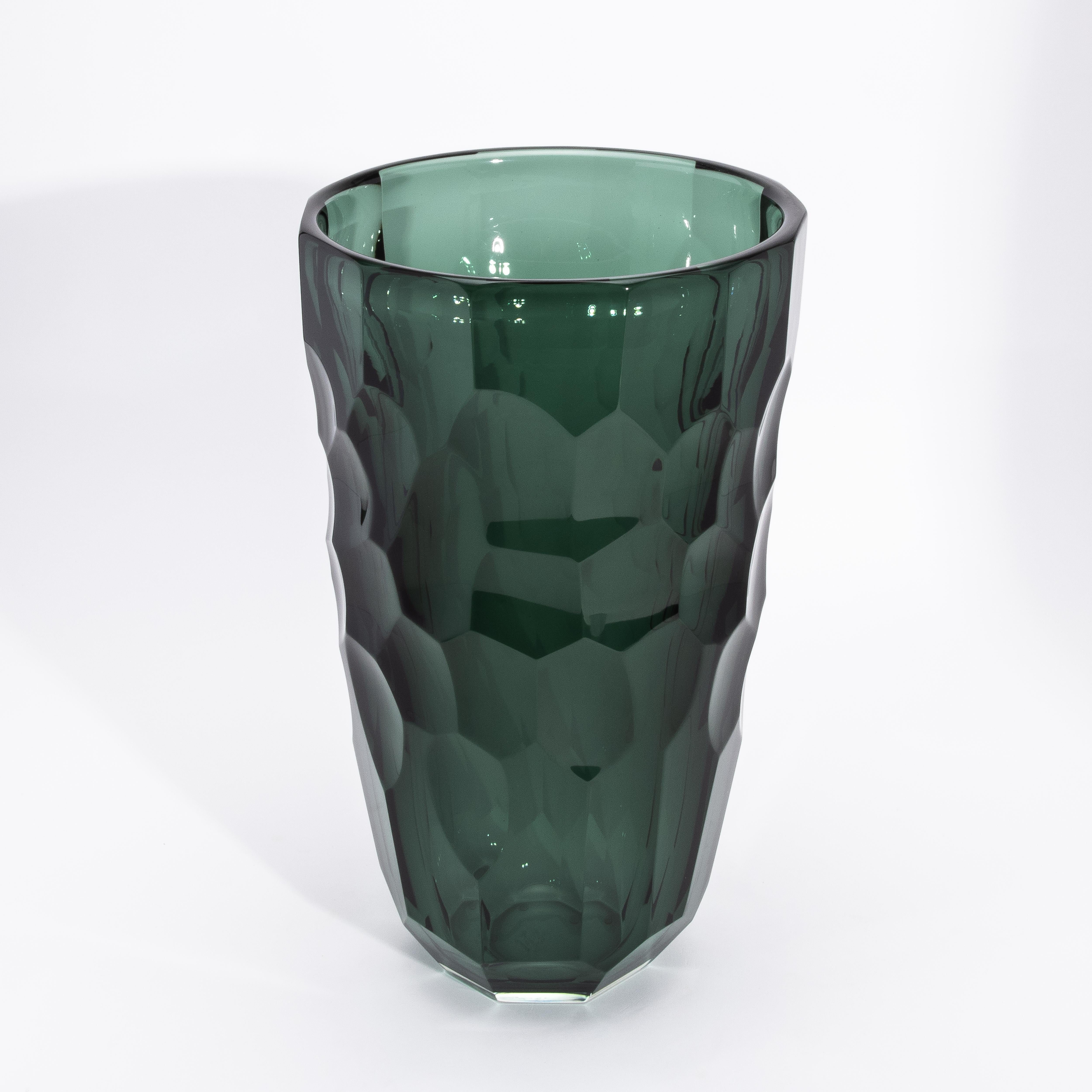 Grand vase à facettes moderne de Murano soufflé à la main en vert eucalyptus en vente 1