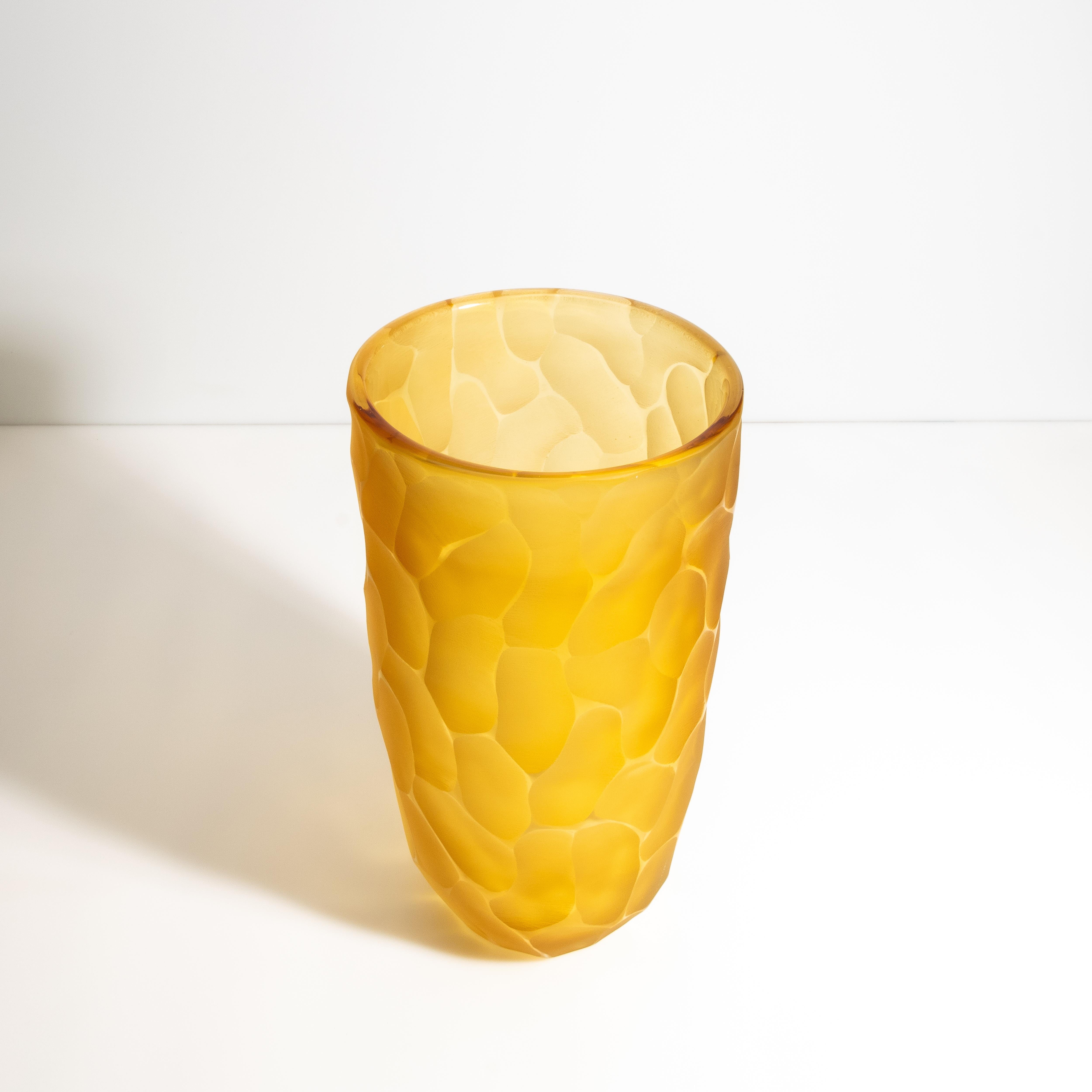 Italiano Vaso a luna di Murano soffiato a mano in ambra L.L.A. in vendita