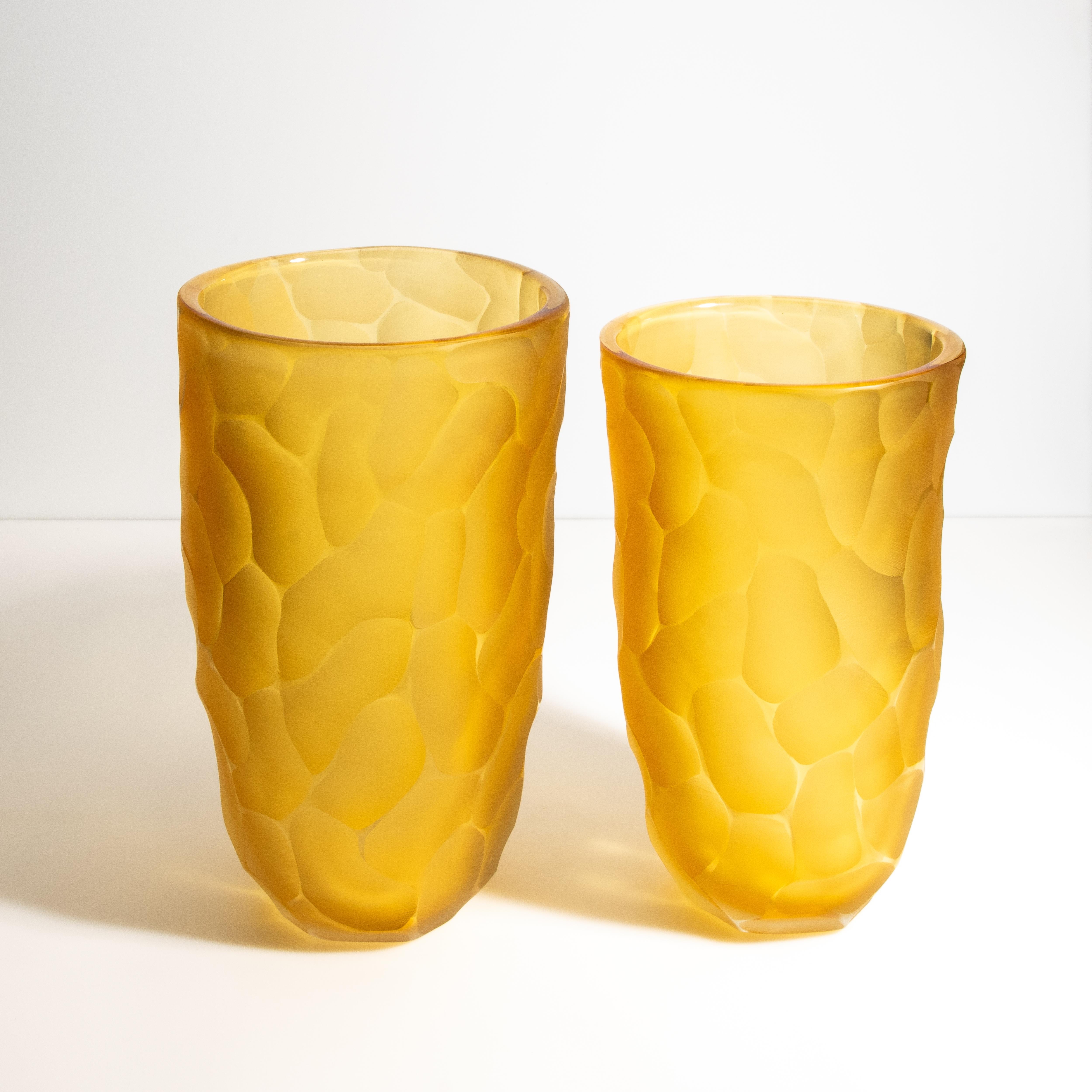 Vaso a luna di Murano soffiato a mano in ambra S in vendita 2