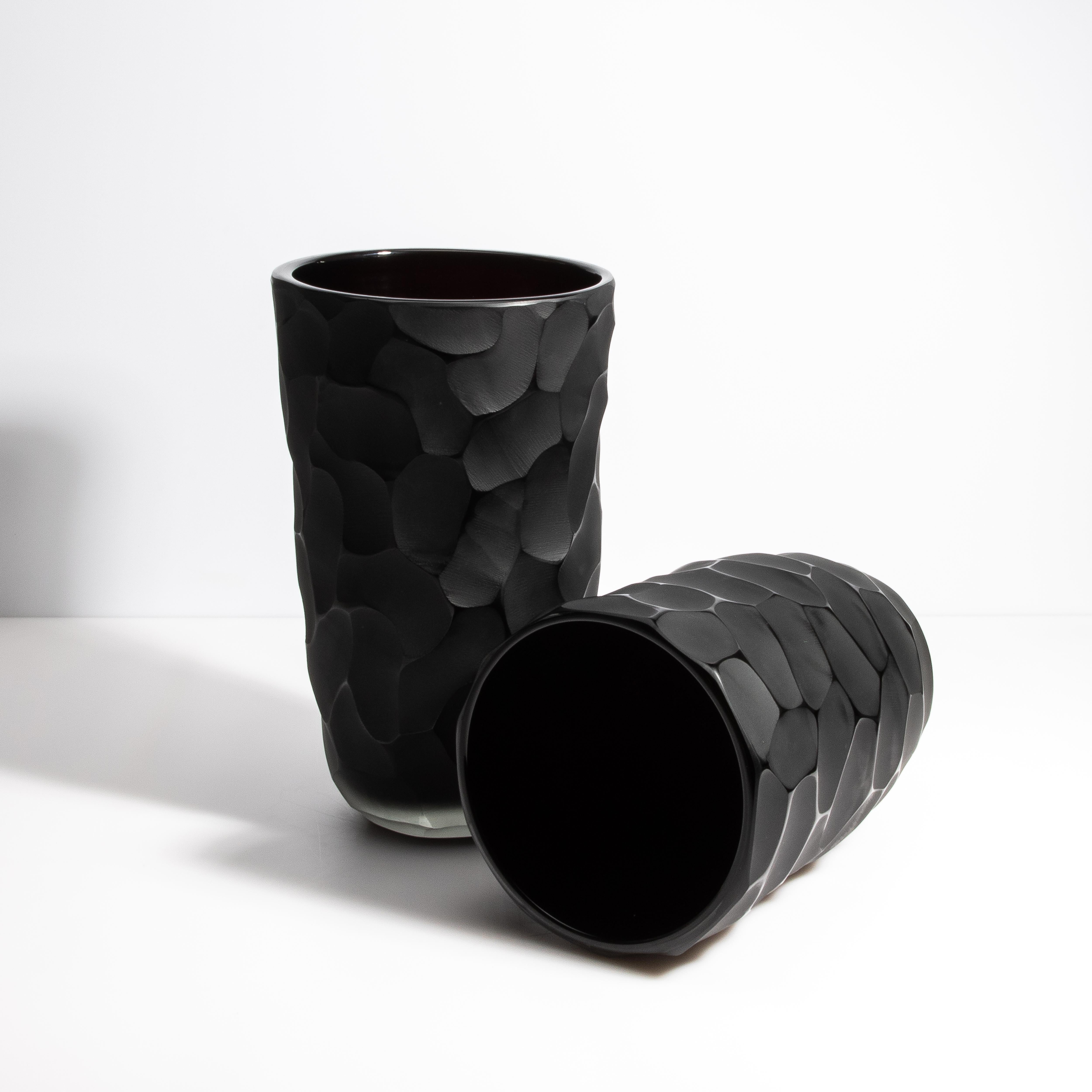 Vaso a luna di Murano soffiato a mano in nero medio in vendita 3