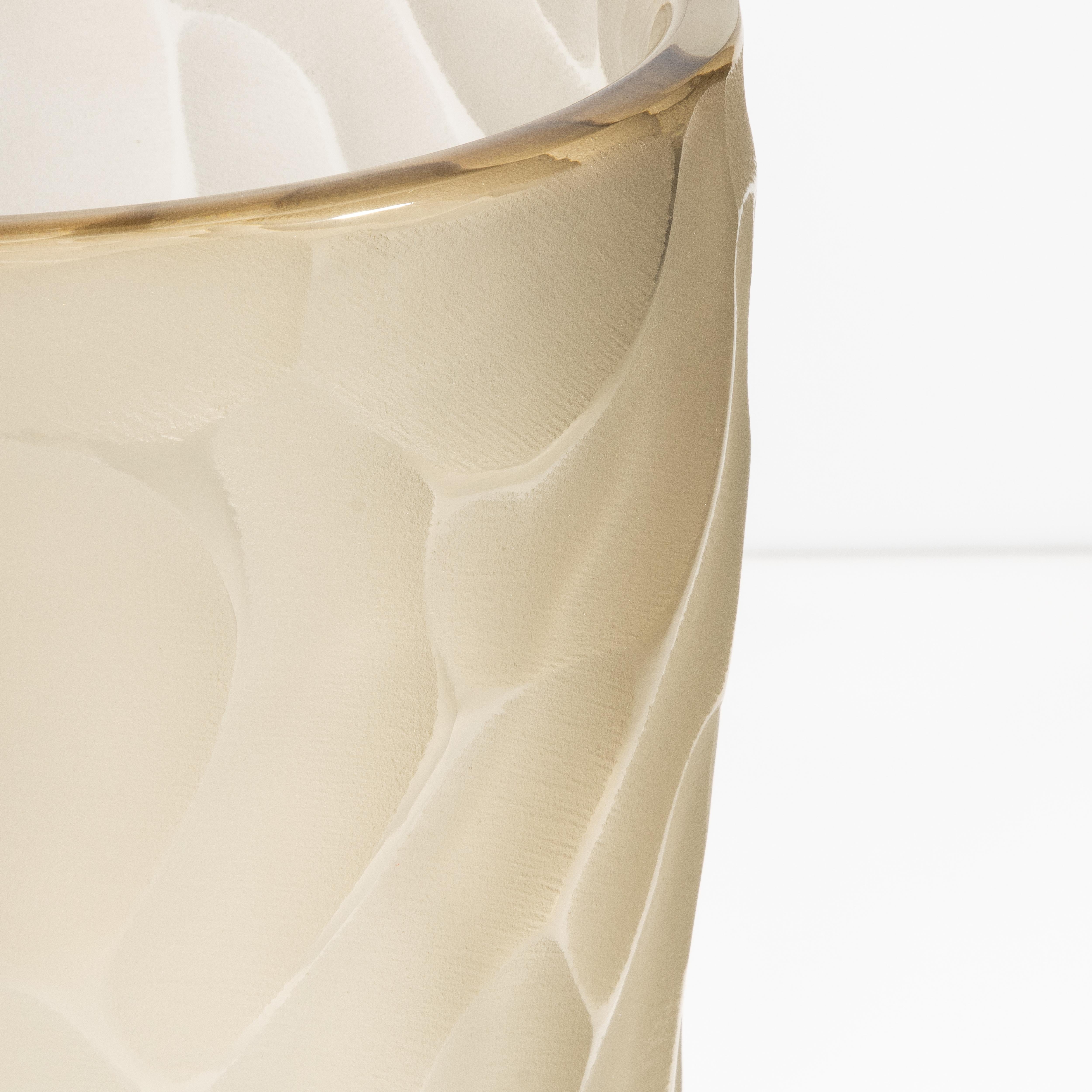 XXI secolo e contemporaneo Vaso a luna di Murano soffiato a mano in oro piccolo in vendita