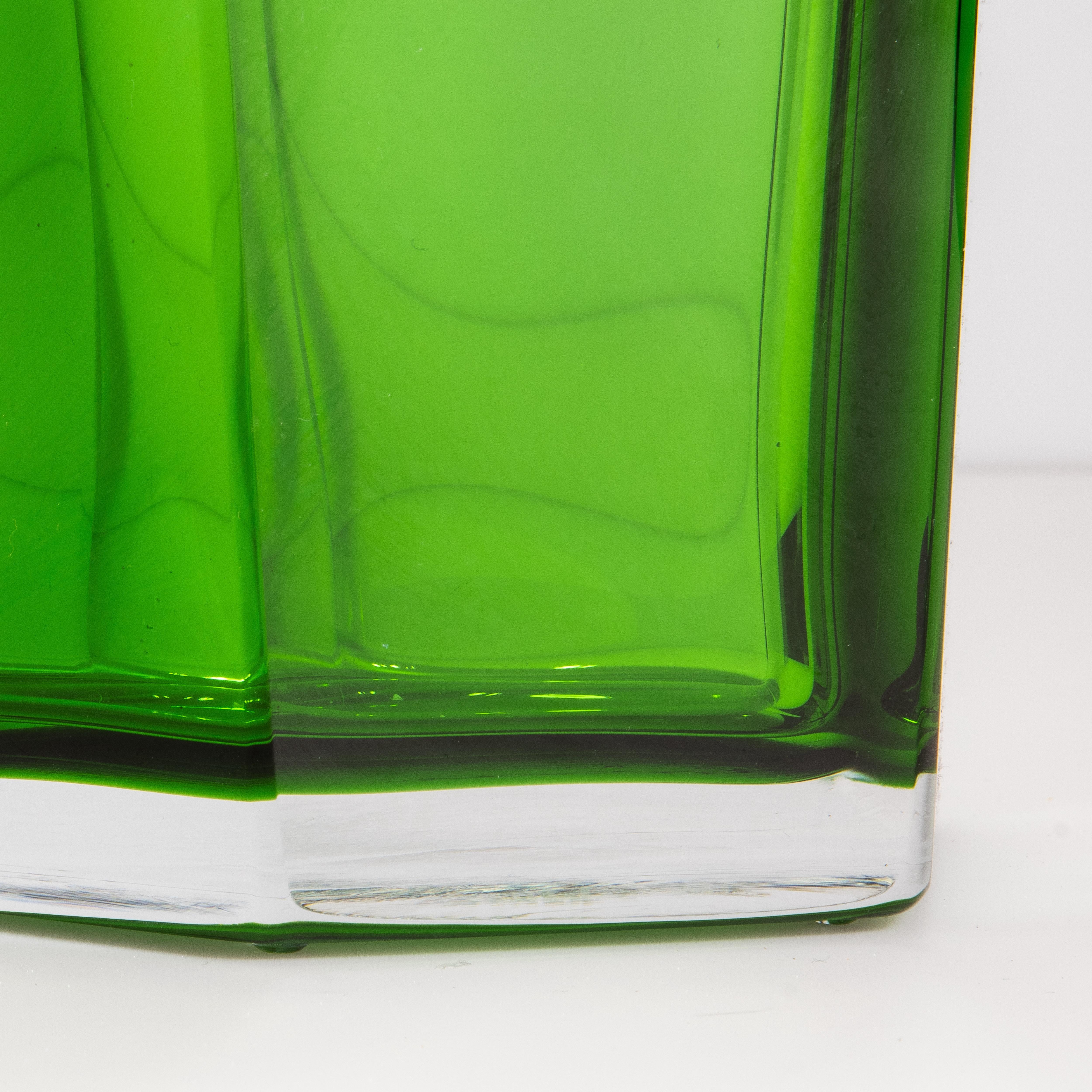 XXI secolo e contemporaneo Vaso Penta di Murano soffiato a mano in Greene & Greene Medio in vendita