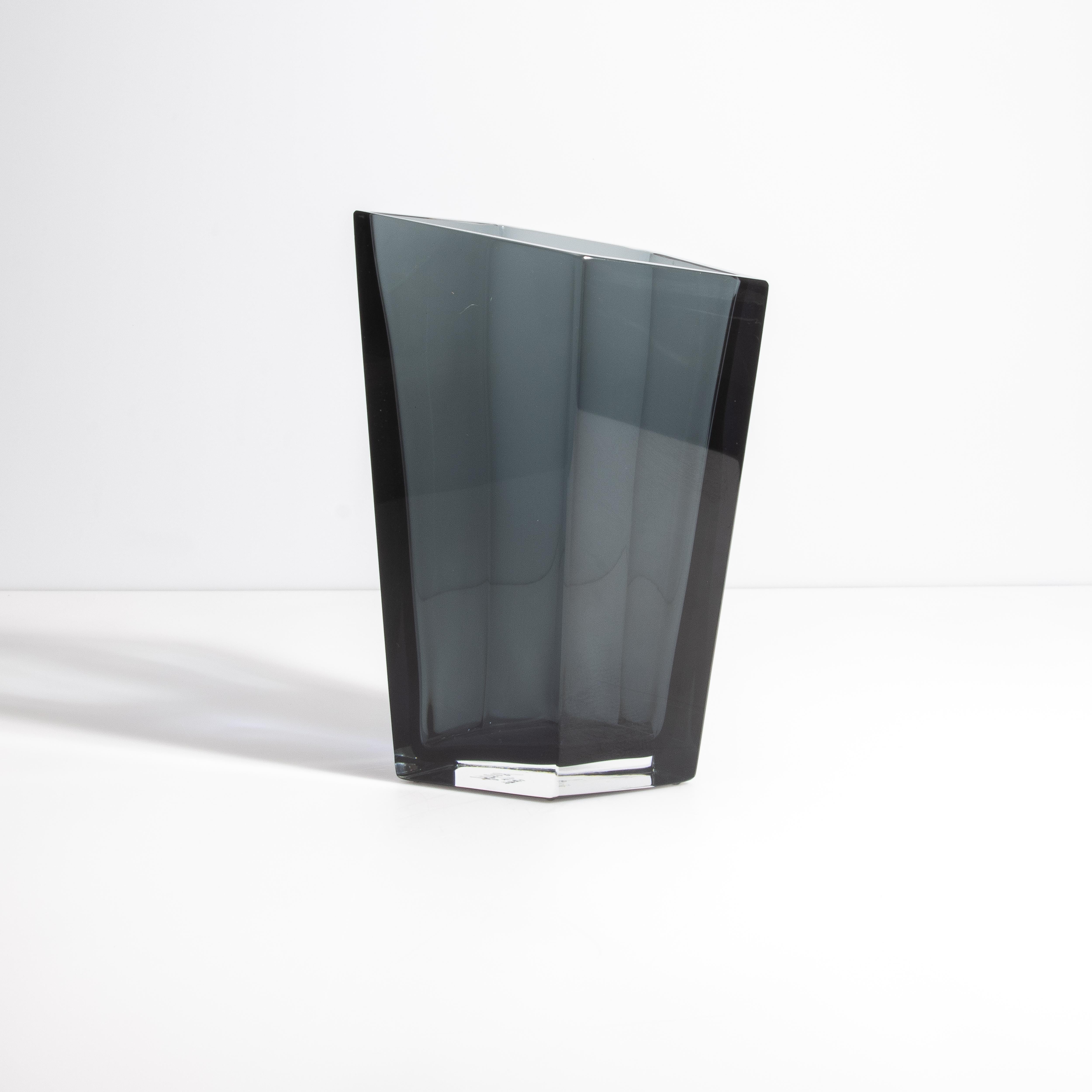 Vaso Penta di Murano soffiato a mano in grigio medio In condizioni Nuovo in vendita a West Hollywood, CA