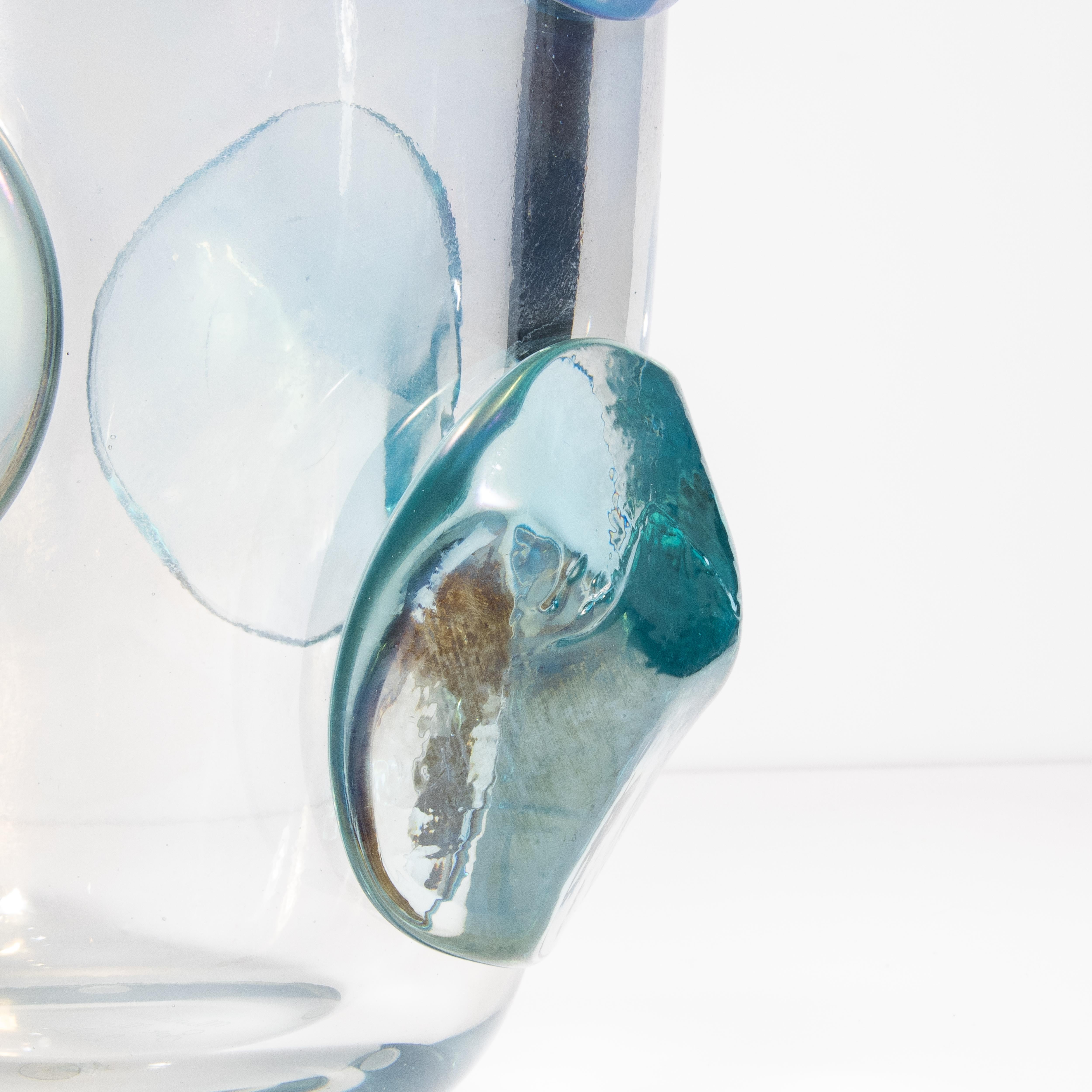 XXI secolo e contemporaneo Vaso di Murano Pois soffiato a mano in blu laguna chiaro in vendita