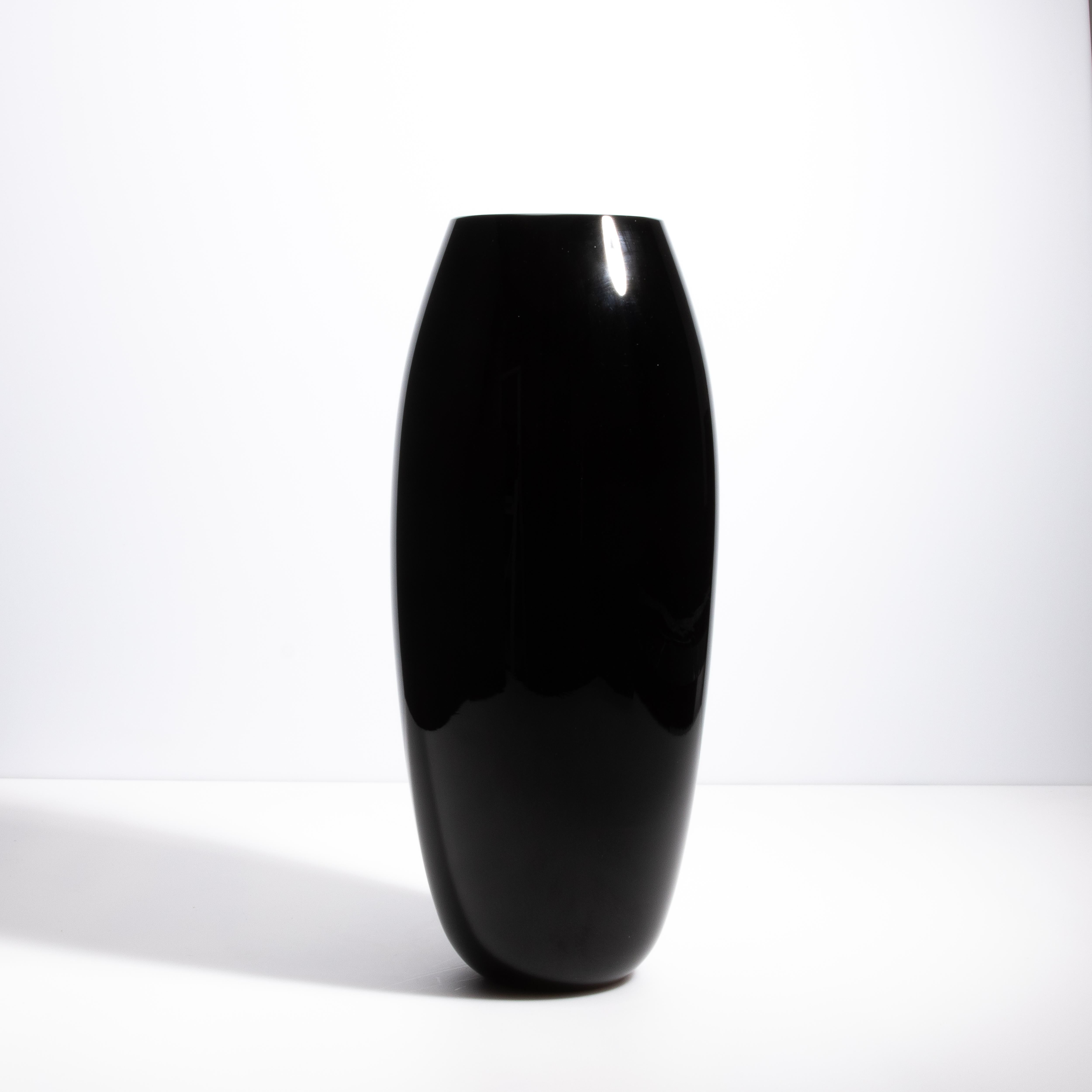 Fatto a mano Vaso da poker di Murano soffiato a mano in nero onice in vendita