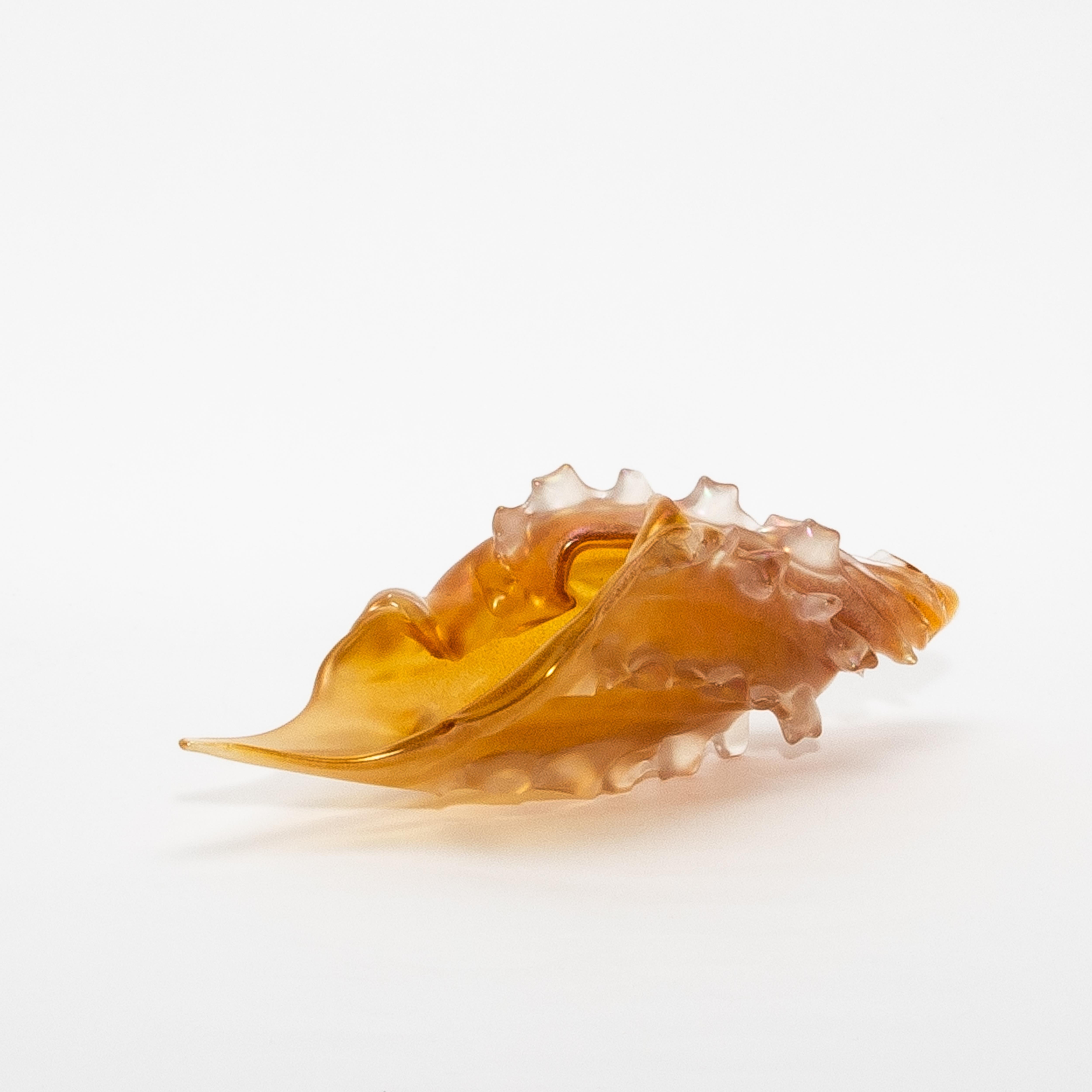 Handgeblasene Murano-Muschel aus Bernstein mit 24-karätigen Goldflecken im Angebot 1