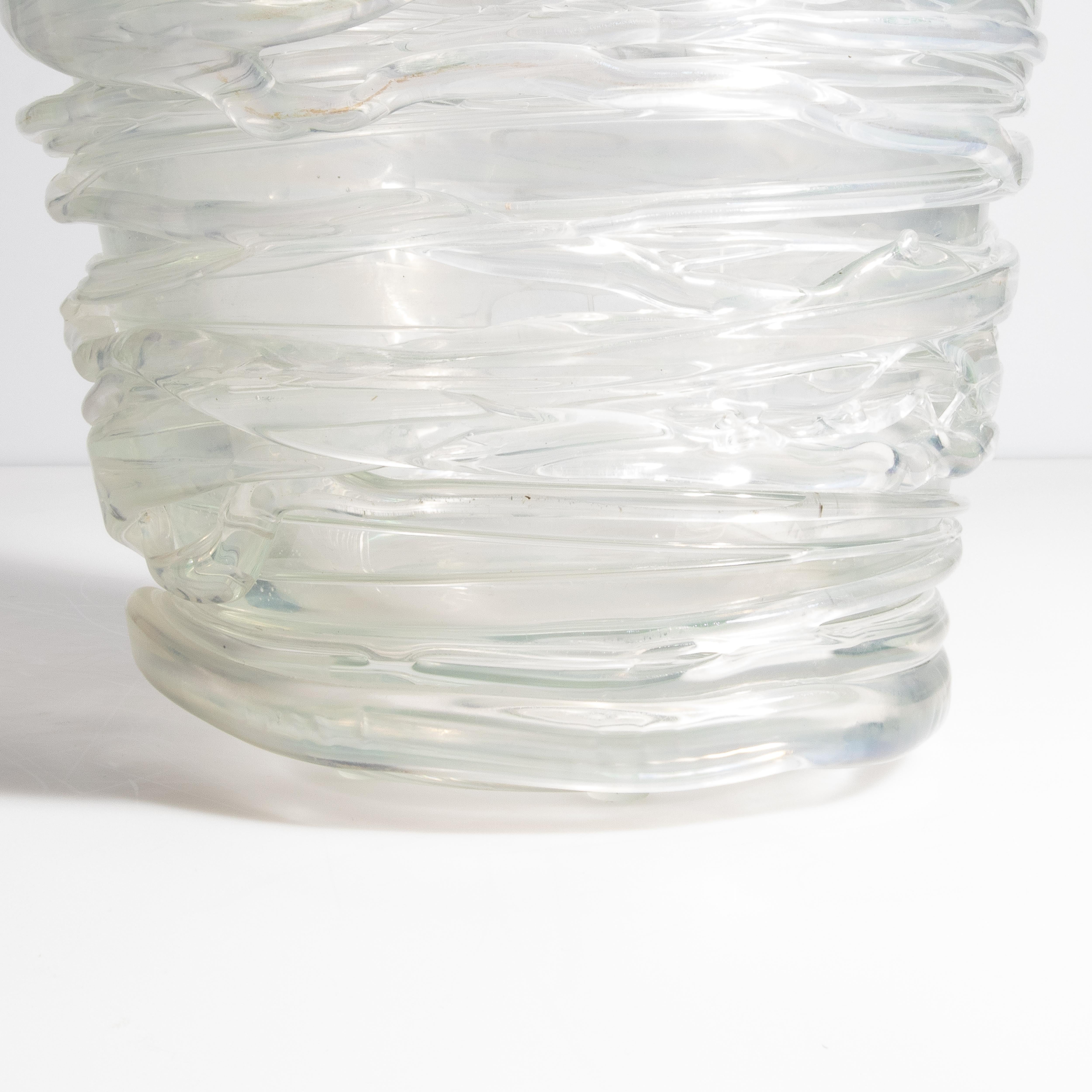 Fait main Vase en spirale de Murano soufflé à la main, givré, grand modèle en vente