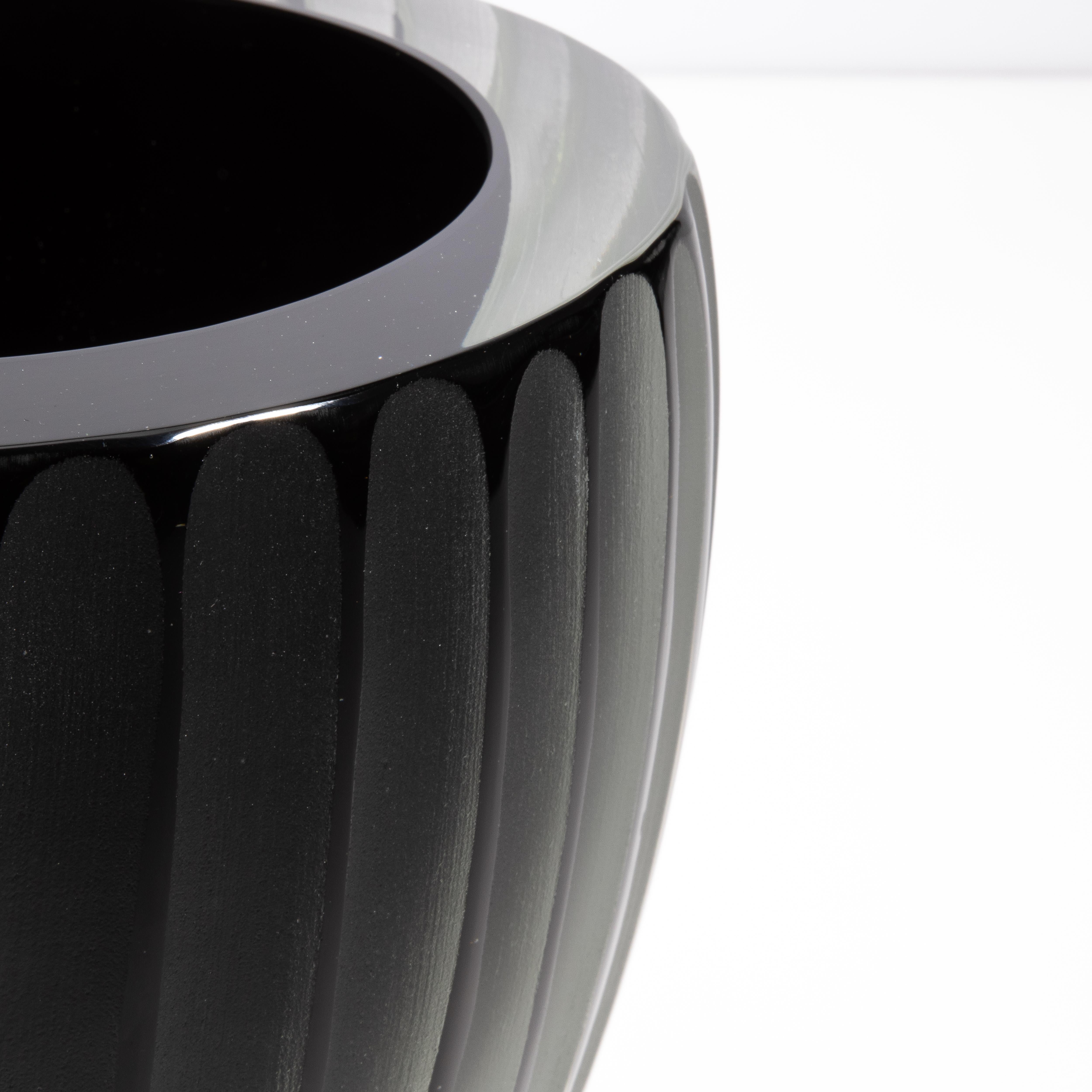 Vaso Supreme di Murano soffiato a mano in nero In condizioni Nuovo in vendita a West Hollywood, CA