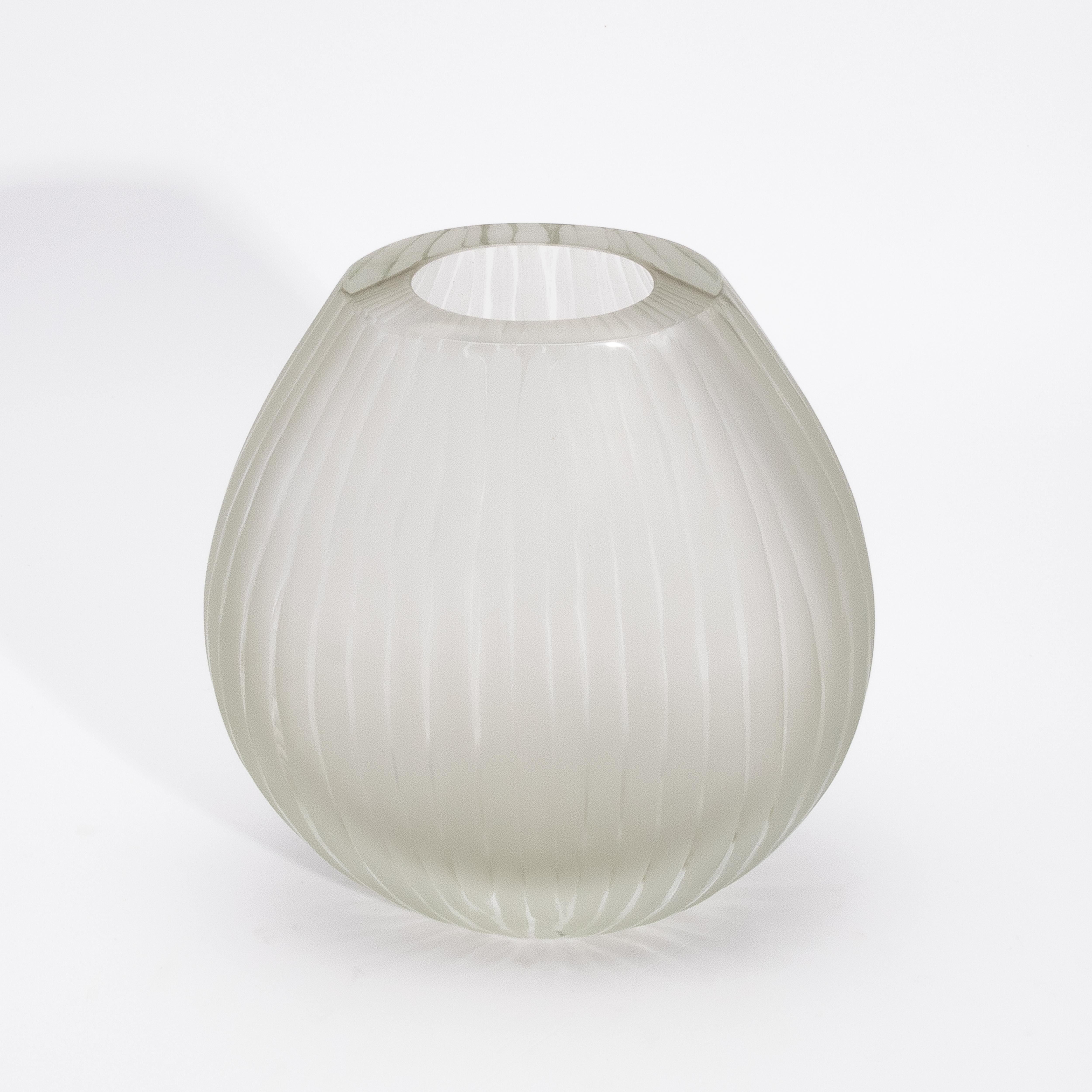 Hand-Blown Murano Surpime Vase in Citrine Medium In New Condition For Sale In West Hollywood, CA