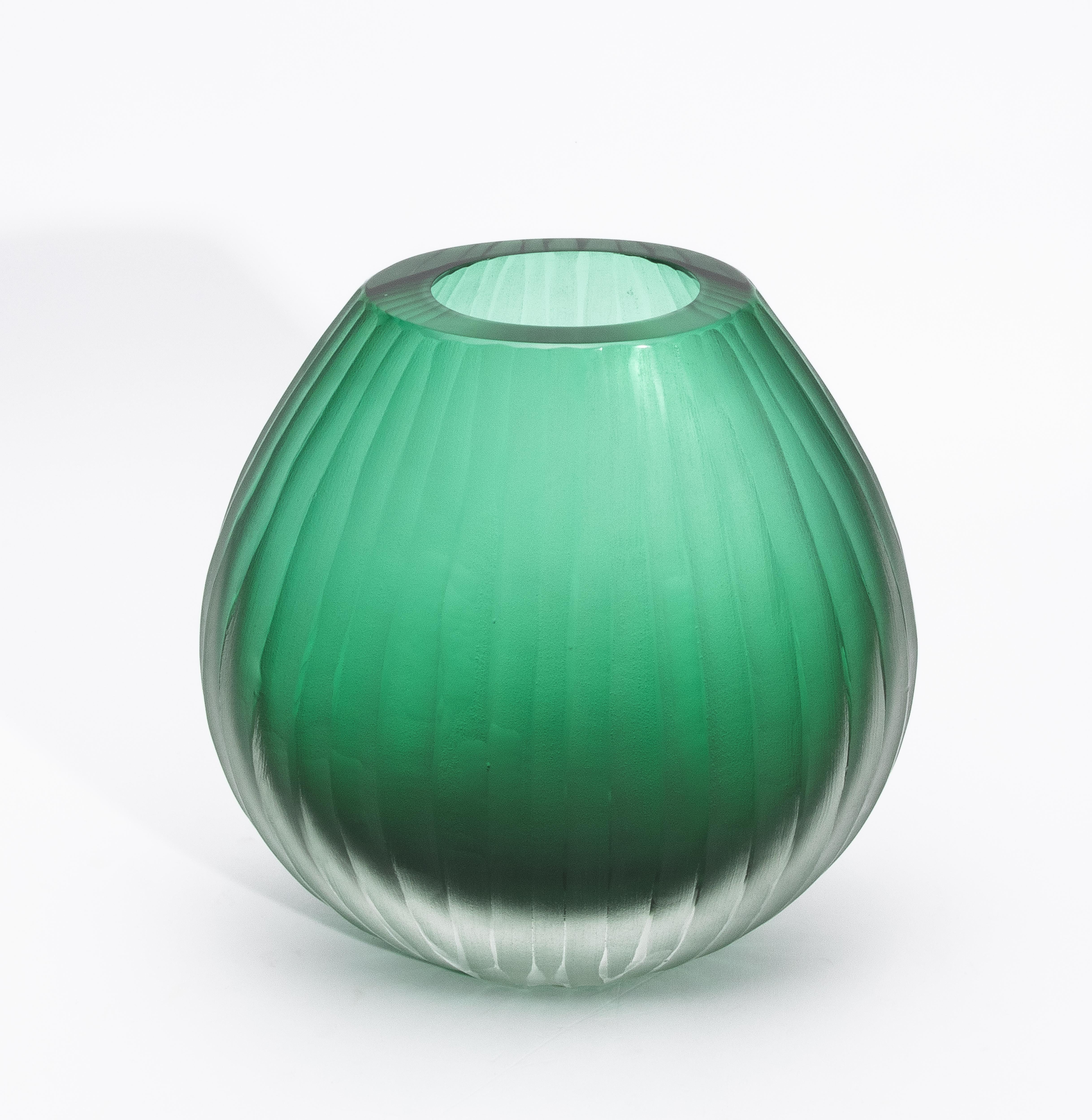 Handgeblasene Murano Surpime-Vase in Smaragdgrün Groß (Moderne) im Angebot