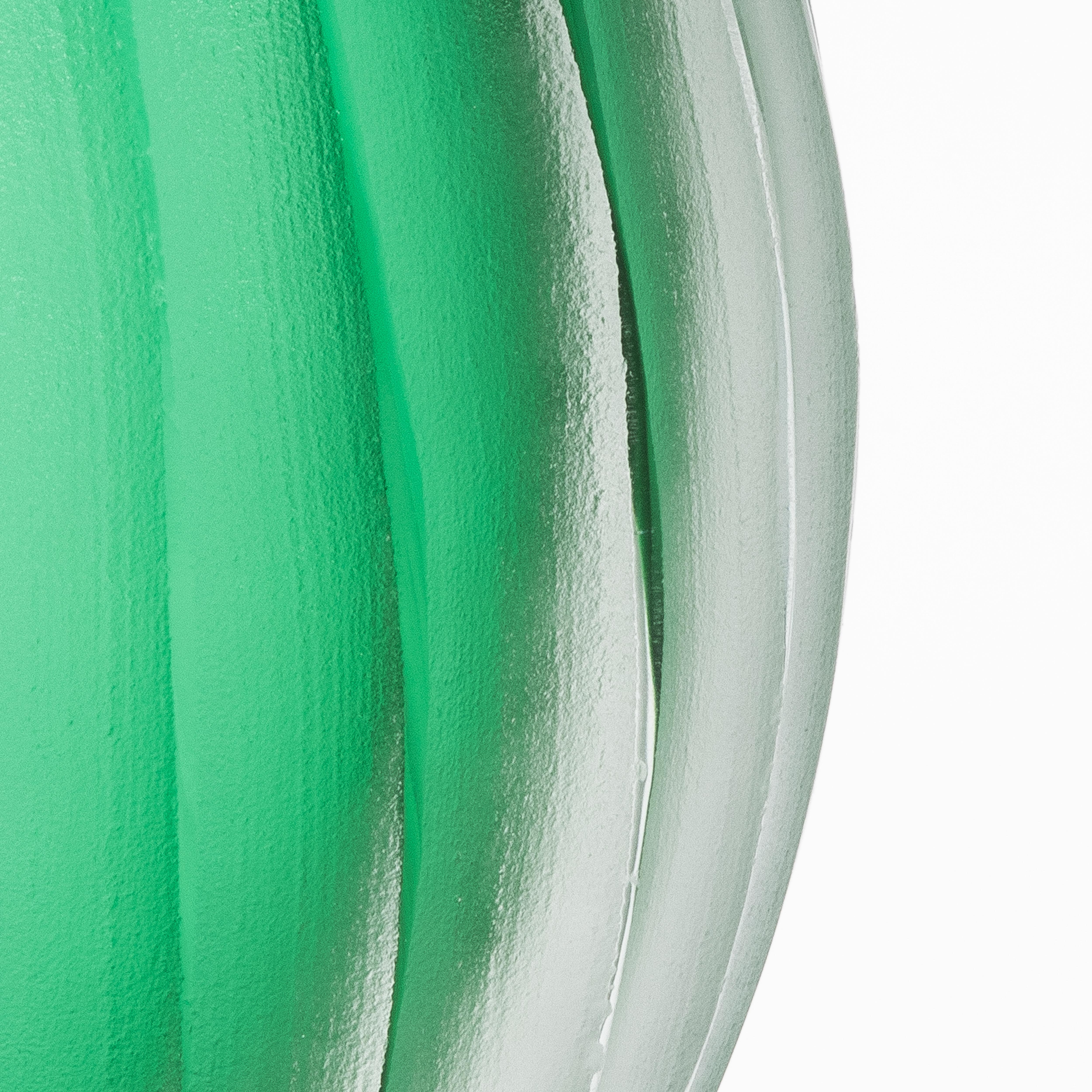XXI secolo e contemporaneo Vaso Surpime di Murano soffiato a mano di colore verde smeraldo medio in vendita