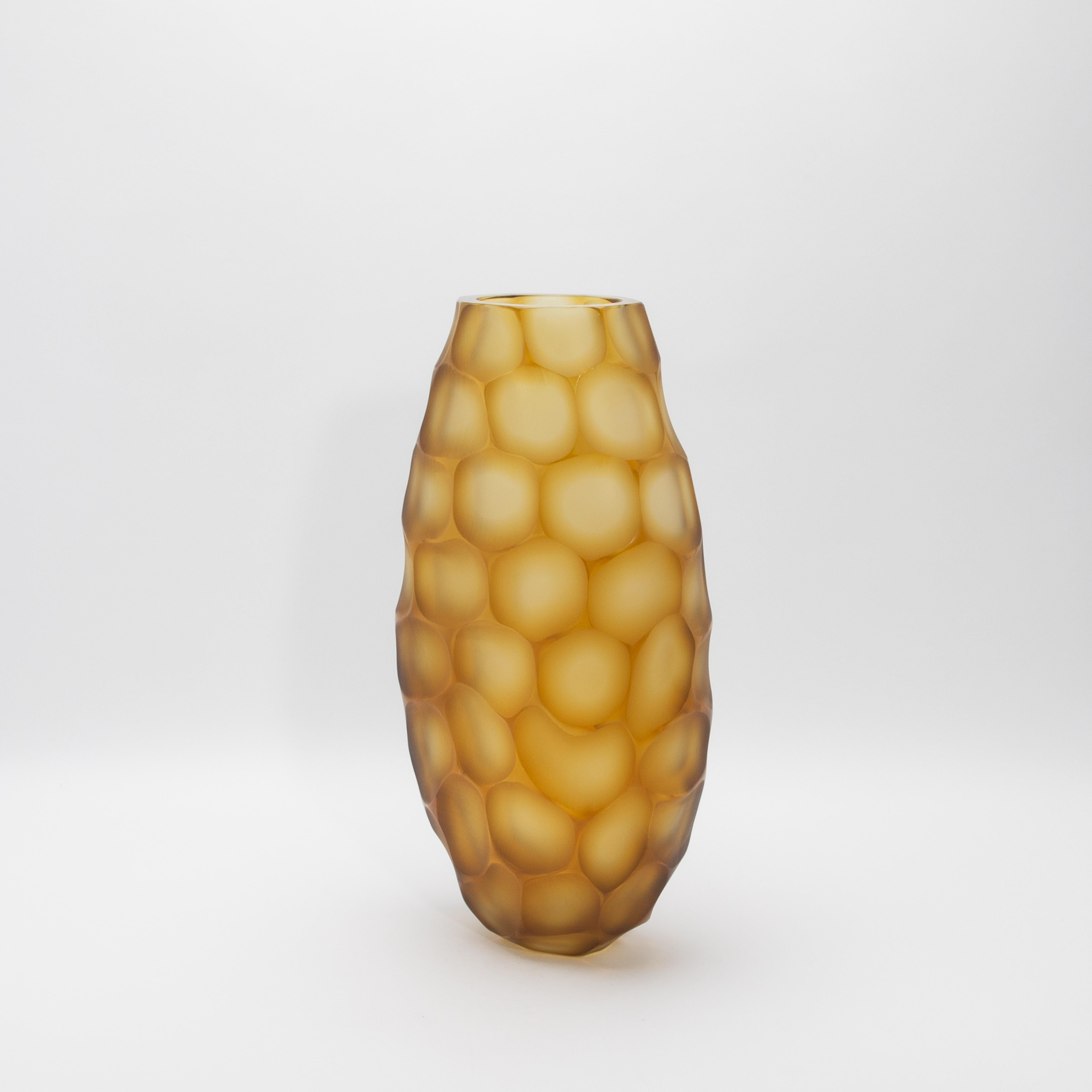 Vaso alto Battuto di Murano soffiato a mano e color ambra In condizioni Nuovo in vendita a West Hollywood, CA