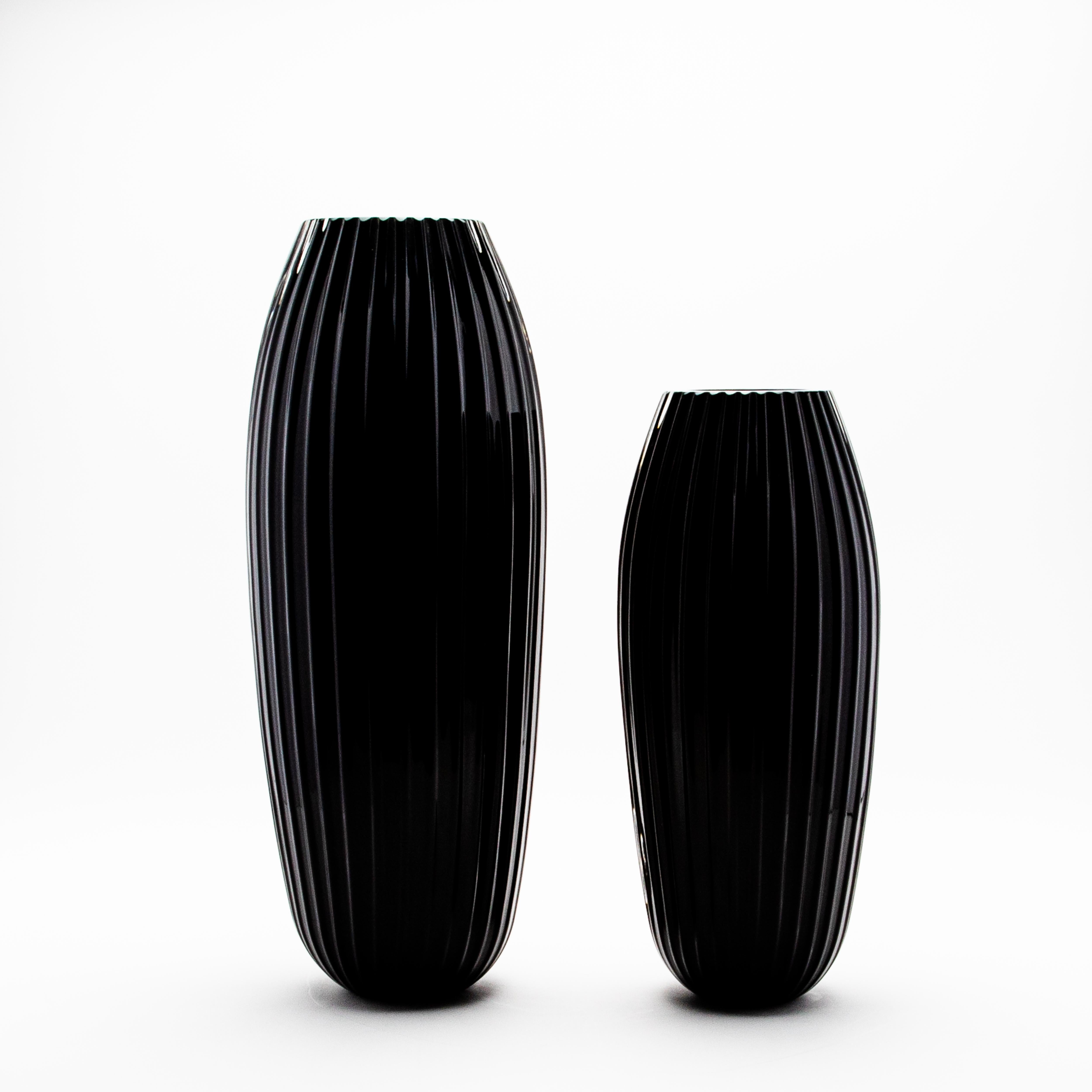 Vaso moderno alto di Murano soffiato a mano in nero onice In condizioni Nuovo in vendita a West Hollywood, CA