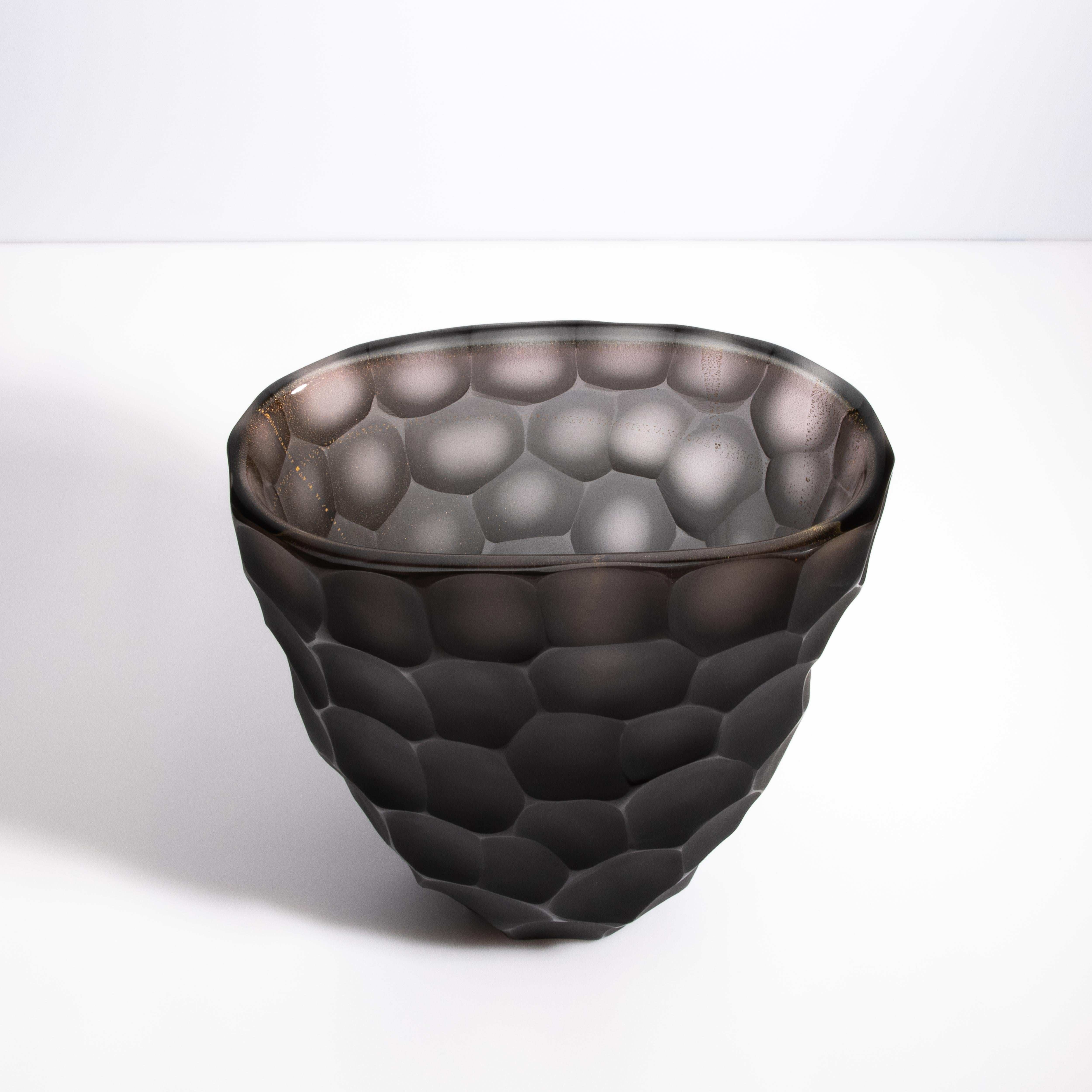 Italiano Vaso di Murano soffiato a mano Batutto in fumo sfumato in vendita