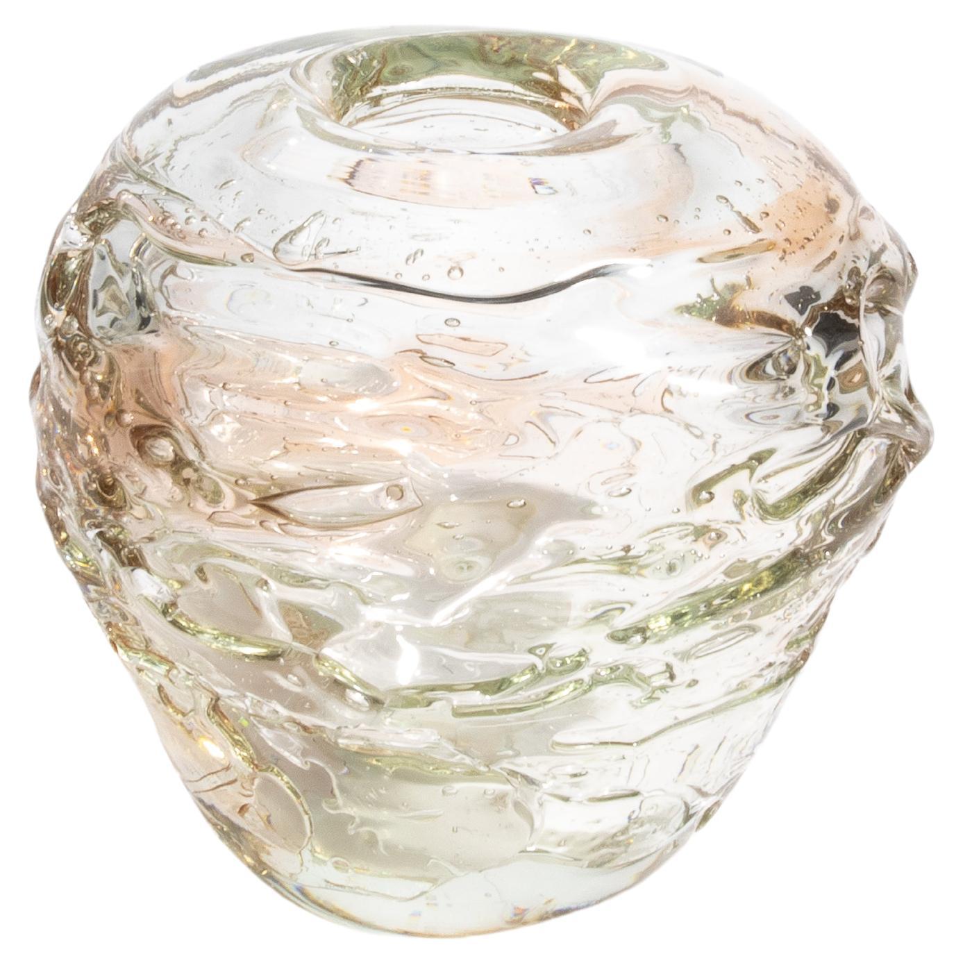 Vaso di Murano soffiato a mano Sbruffi esterni in colore chiaro con un tocco di rosa in vendita