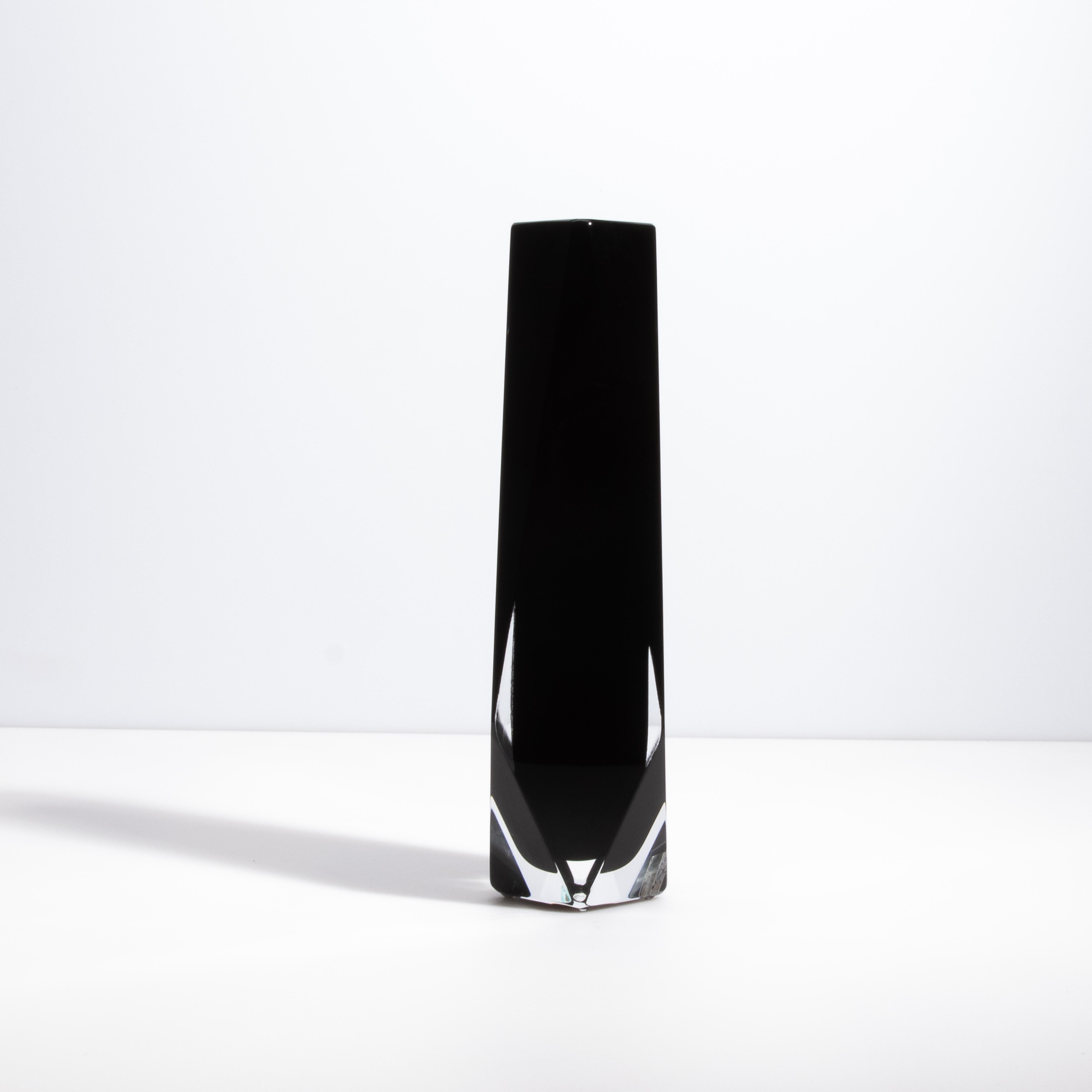 Moderno Vaso di Murano soffiato a mano Goccia in Onice Nero Piccolo in vendita