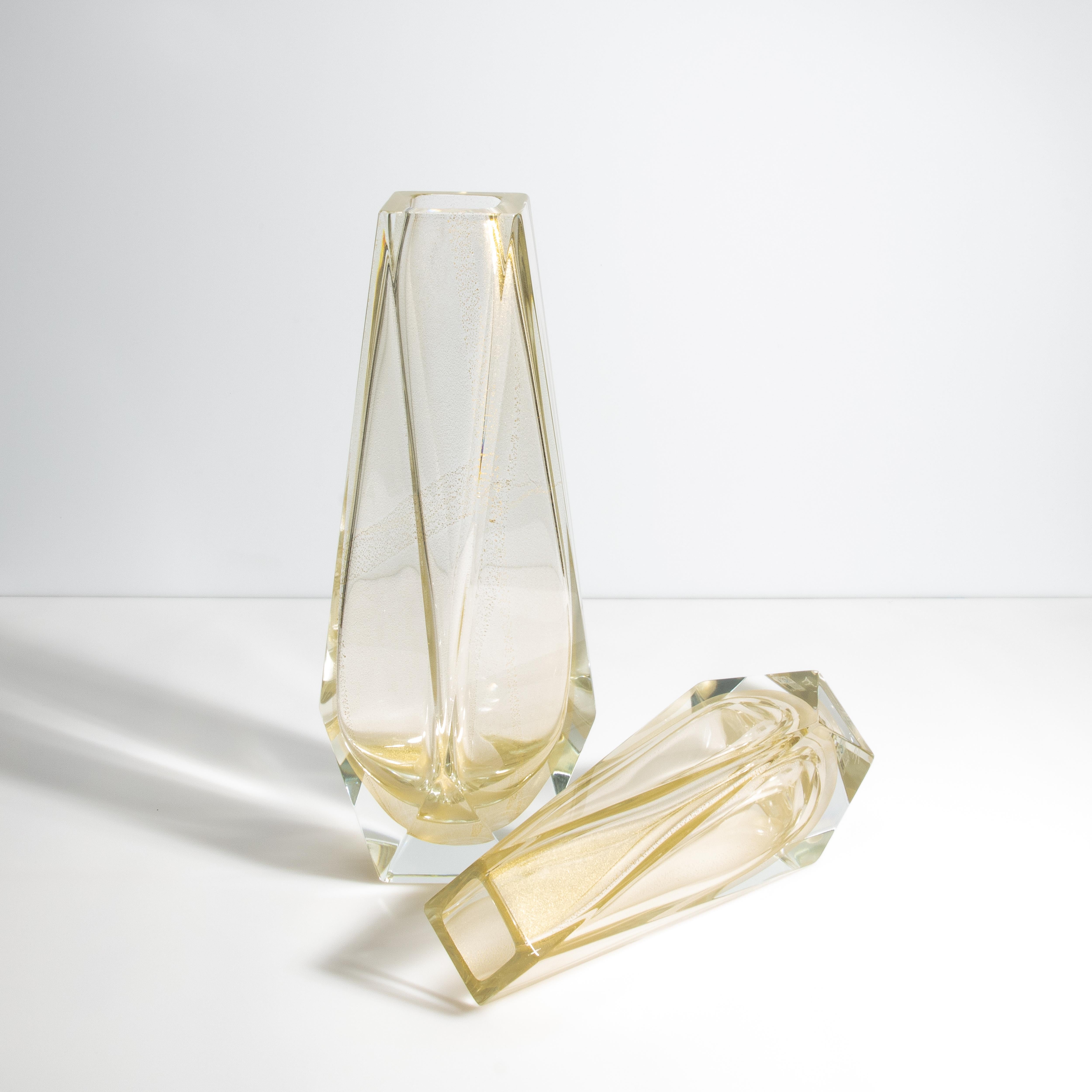 Hand Blown Murano Vase Goccia in Clear with 24-Karat Gold Flecks Large For Sale 8