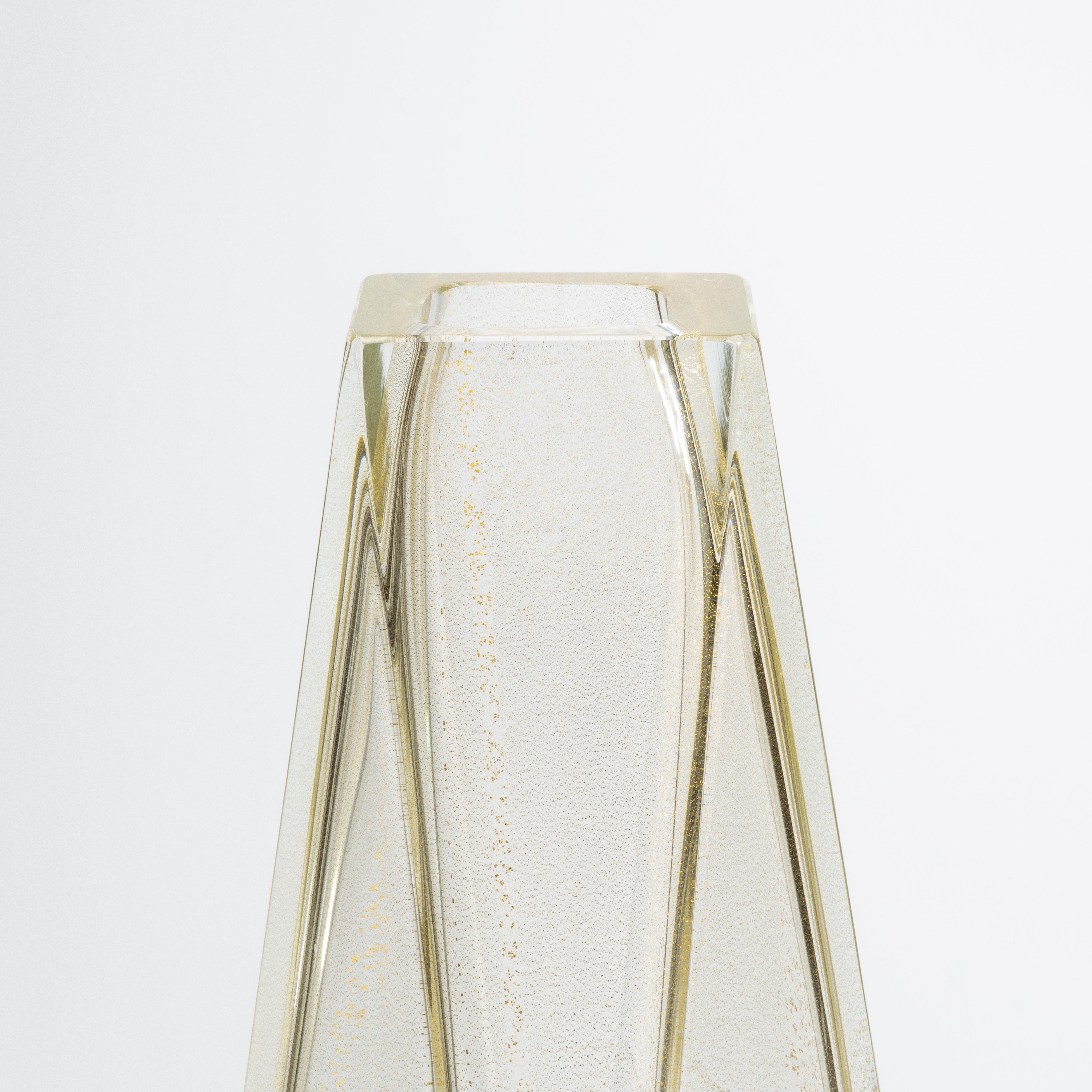 Italian Hand Blown Murano Vase Goccia in Clear with 24-Karat Gold Flecks Large For Sale