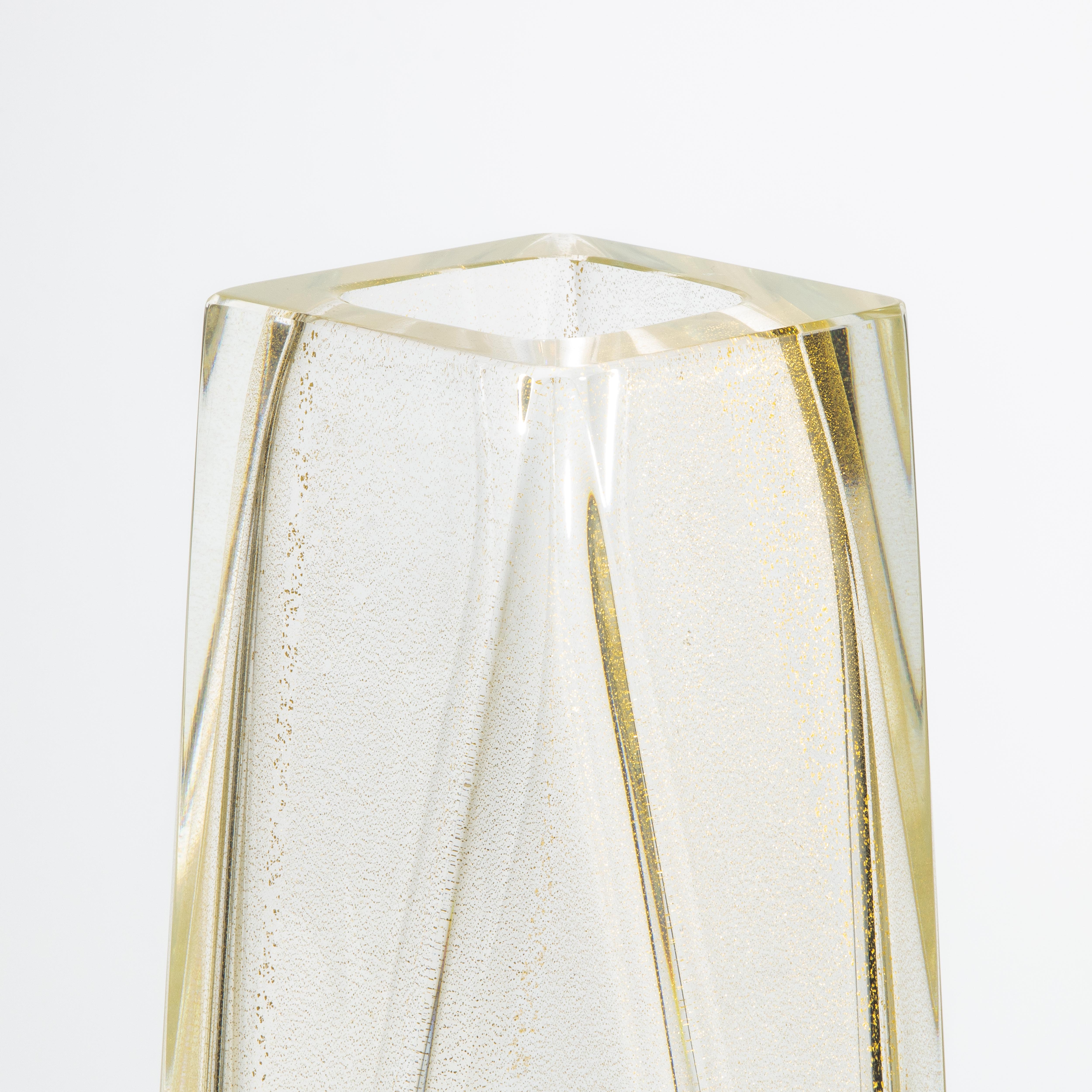 Contemporary Hand Blown Murano Vase Goccia in Clear with 24-Karat Gold Flecks Large For Sale