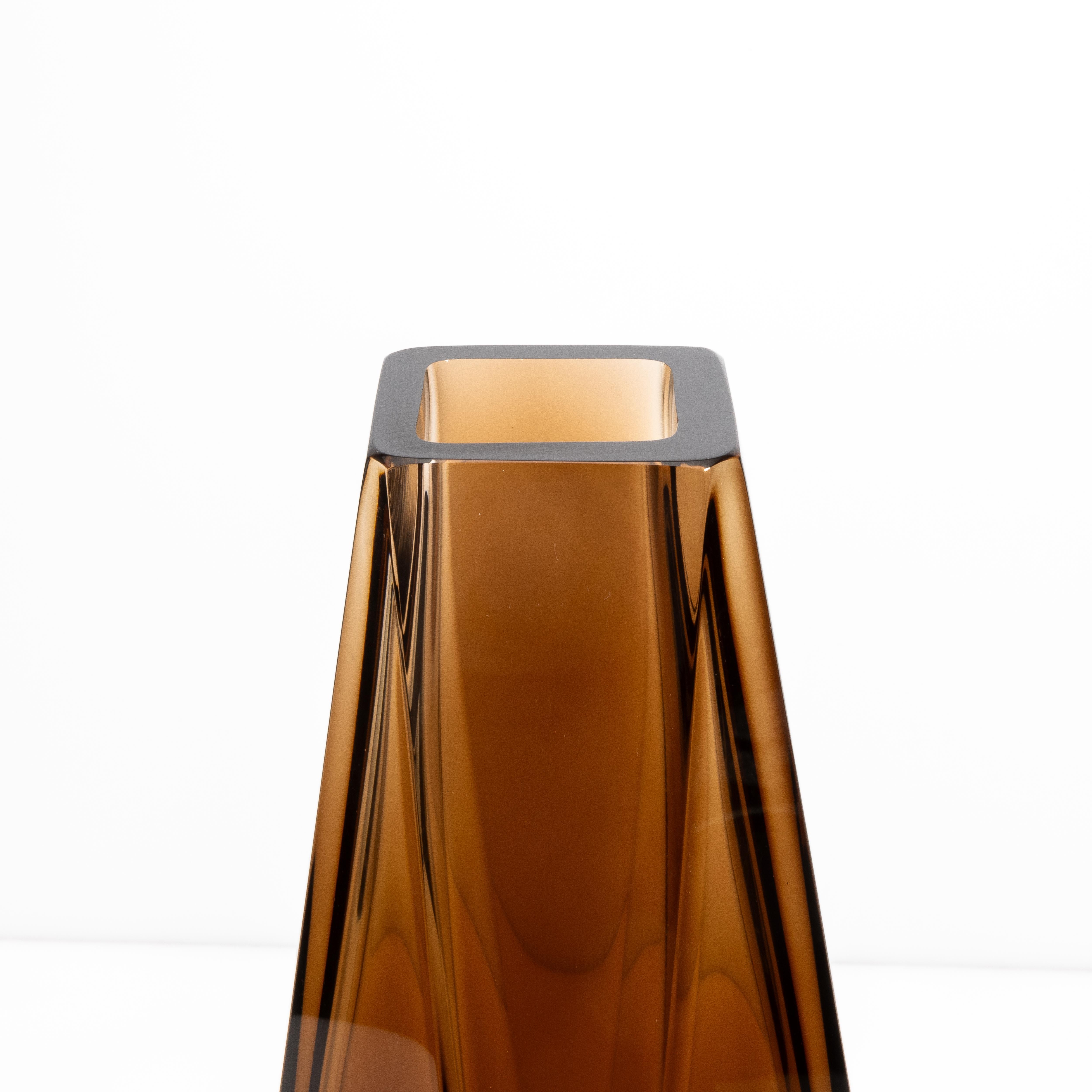 Vase Goccia de Murano soufflé à la main en brun foncé en vente 1
