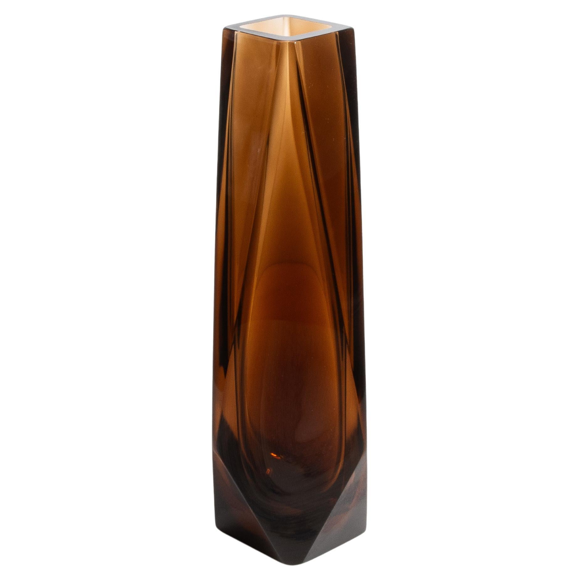 Vase Goccia de Murano soufflé à la main en brun foncé