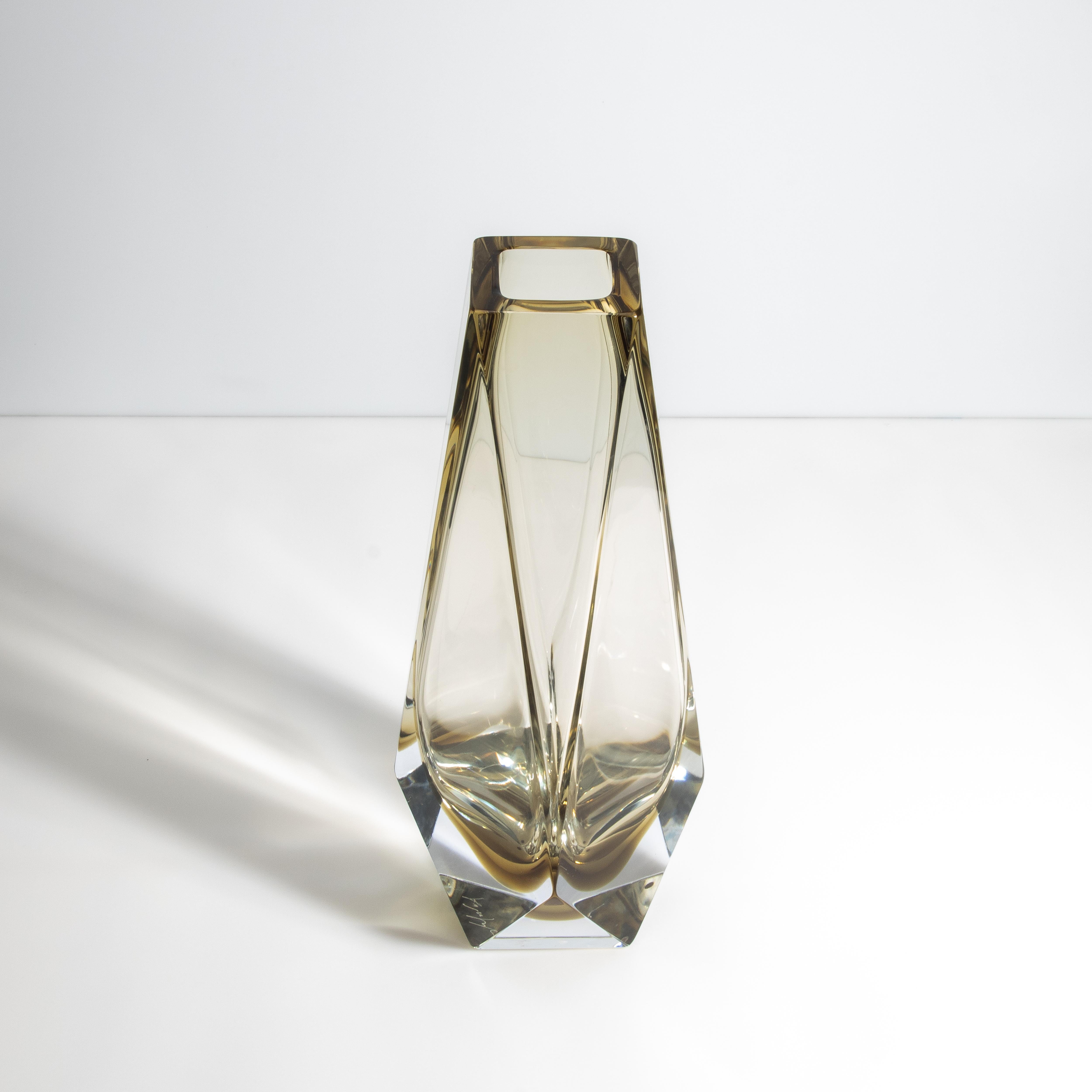 Moderno Vaso di Murano soffiato a mano Goccia in Oliver Alto in vendita