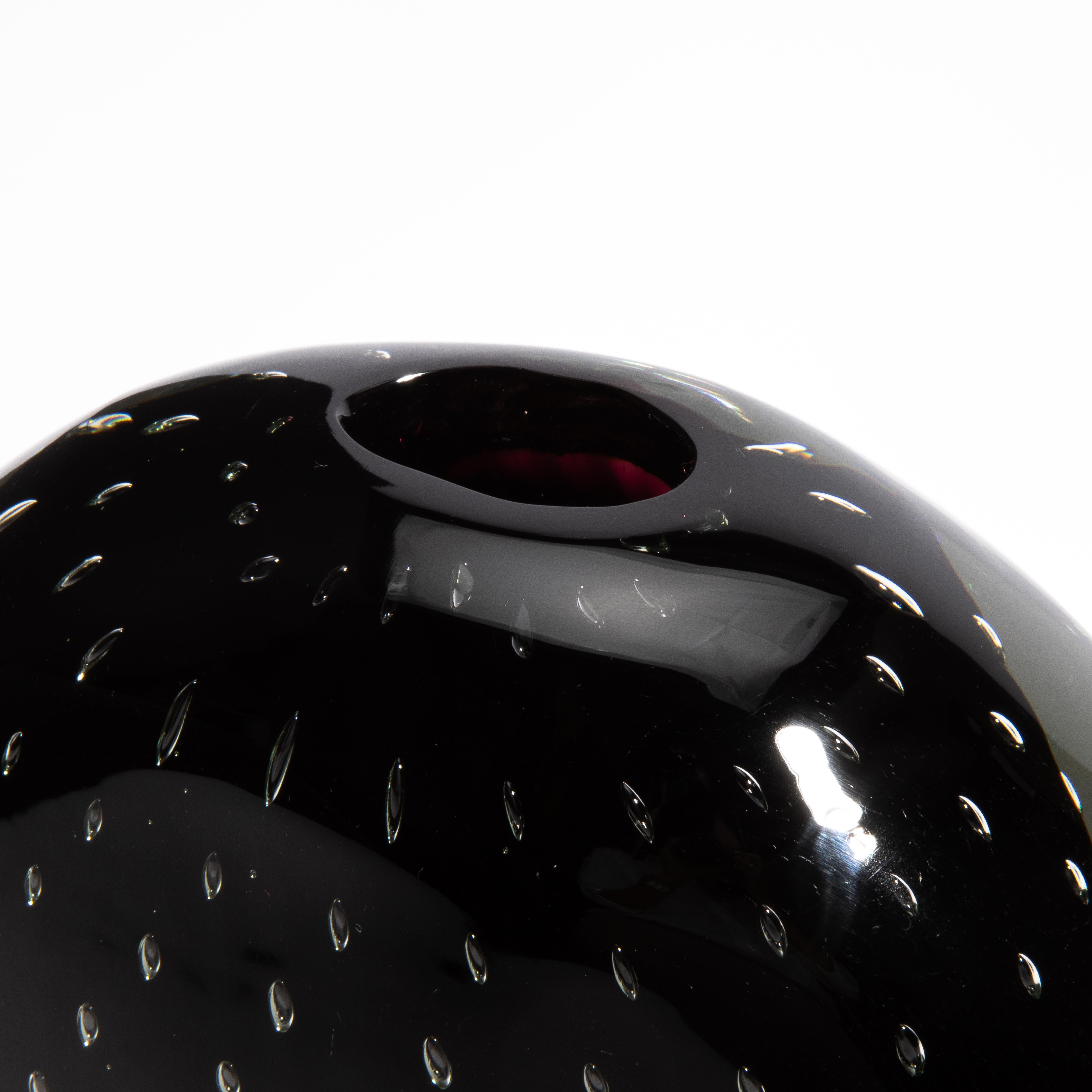 Vase Murano soufflé à la main en Onyx noir avec bulles en vente 1