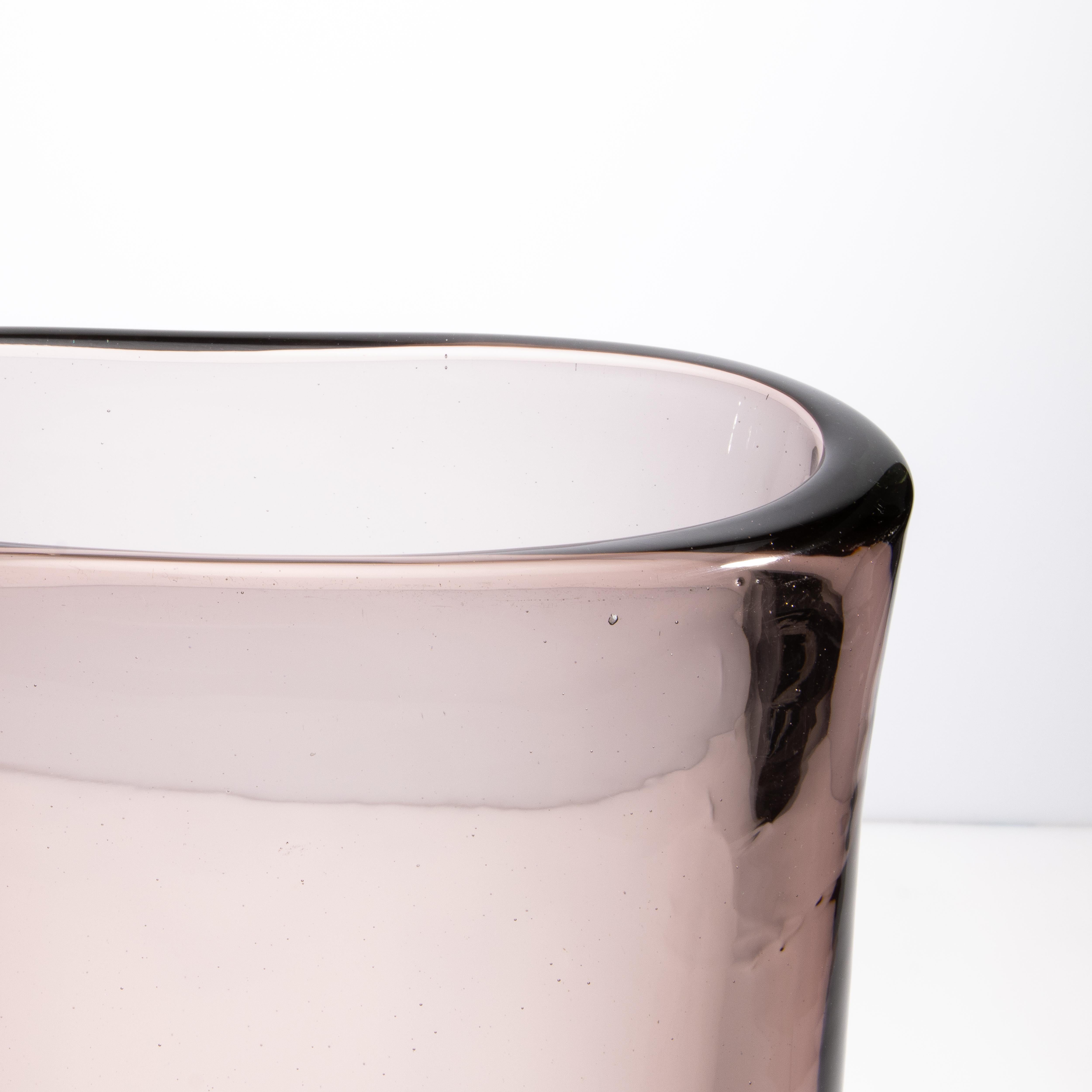 Vaso di Murano soffiato a mano Massiccio Smoky In condizioni Nuovo in vendita a West Hollywood, CA