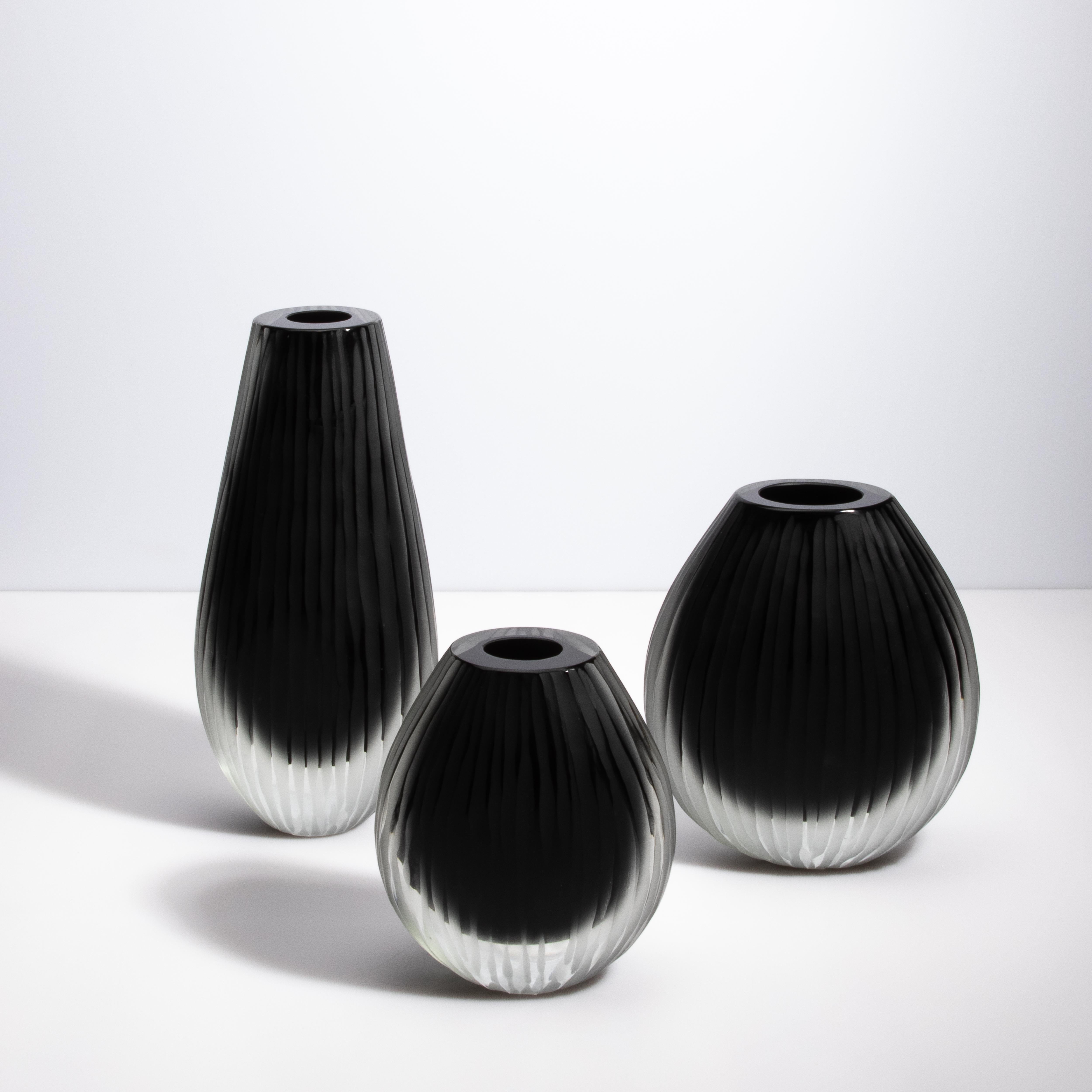 Vaso di Murano soffiato a mano Supremo in Nero Piccolo in vendita 2