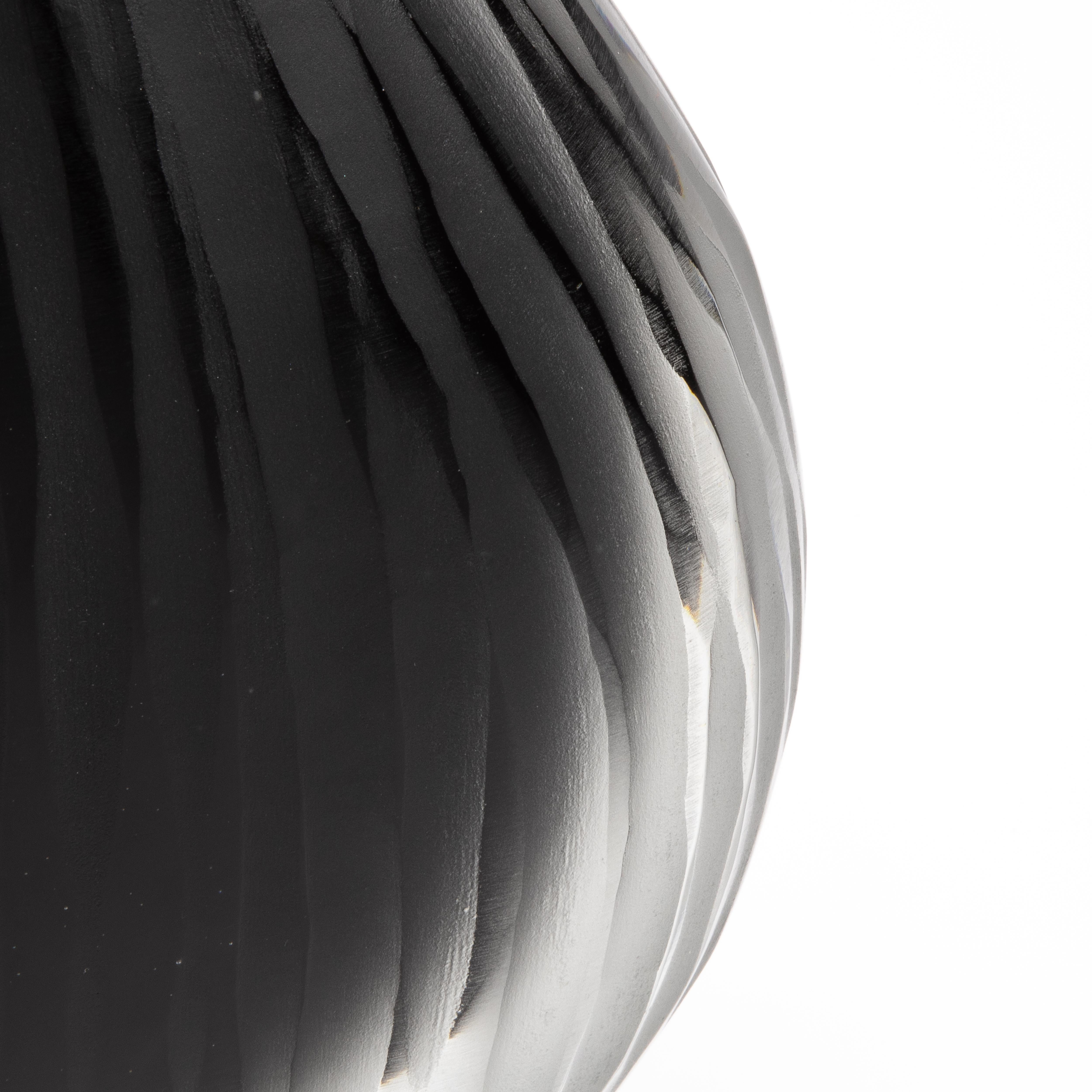 Vetro di Murano Vaso di Murano soffiato a mano Supremo in Nero Piccolo in vendita