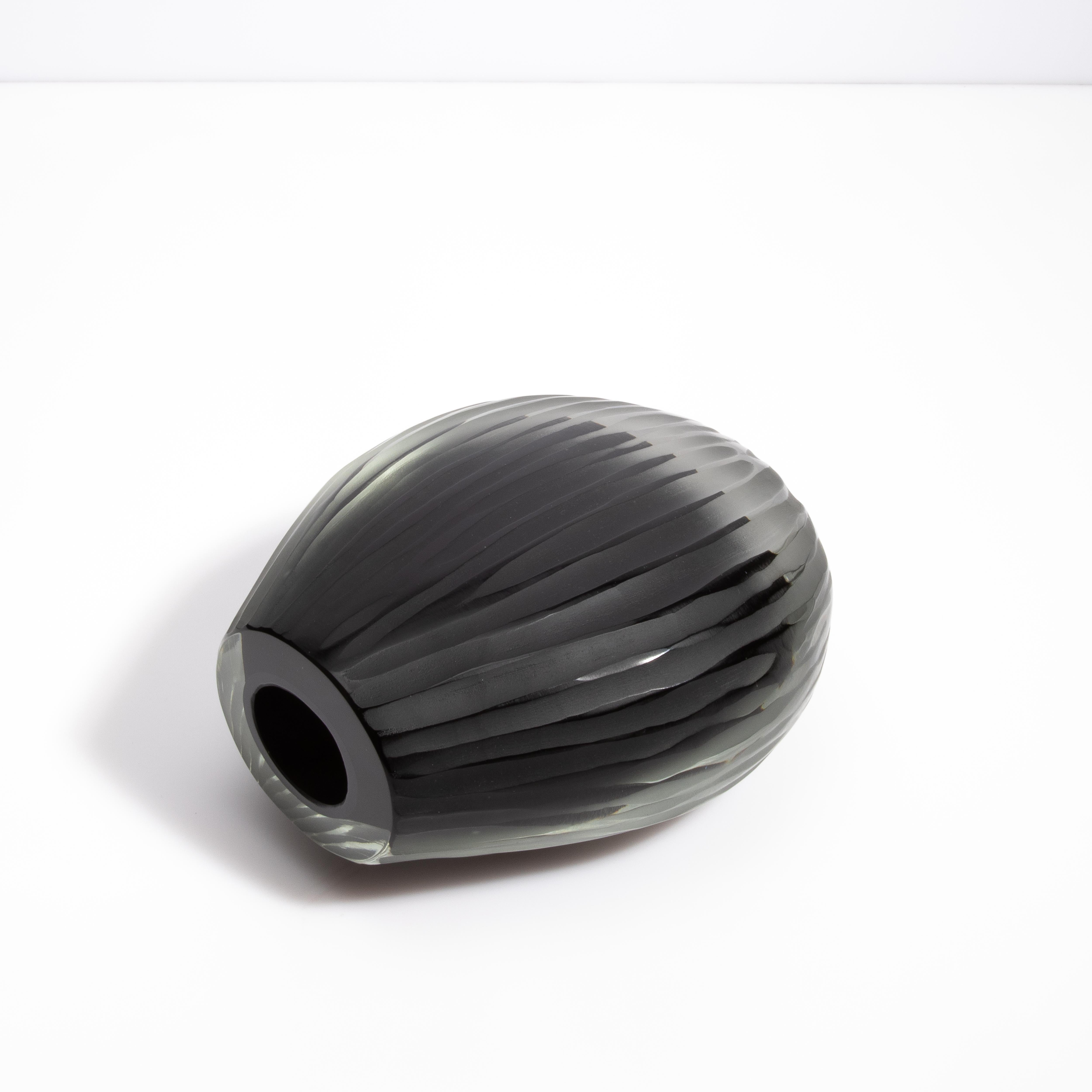 Vaso di Murano soffiato a mano Supremo in Nero Piccolo in vendita 1