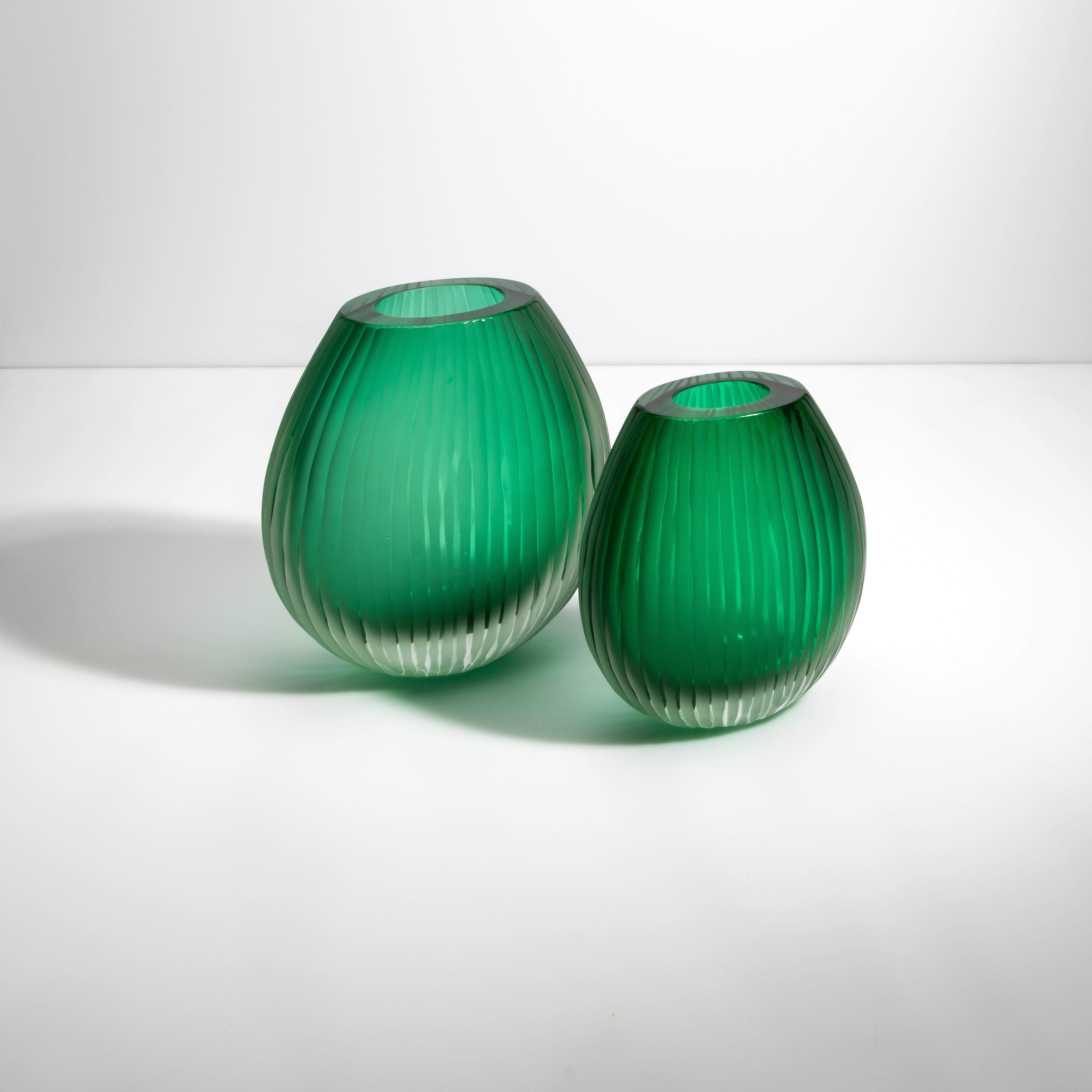Hand Blown Murano Vase Suprime in Emerald Green Small 2