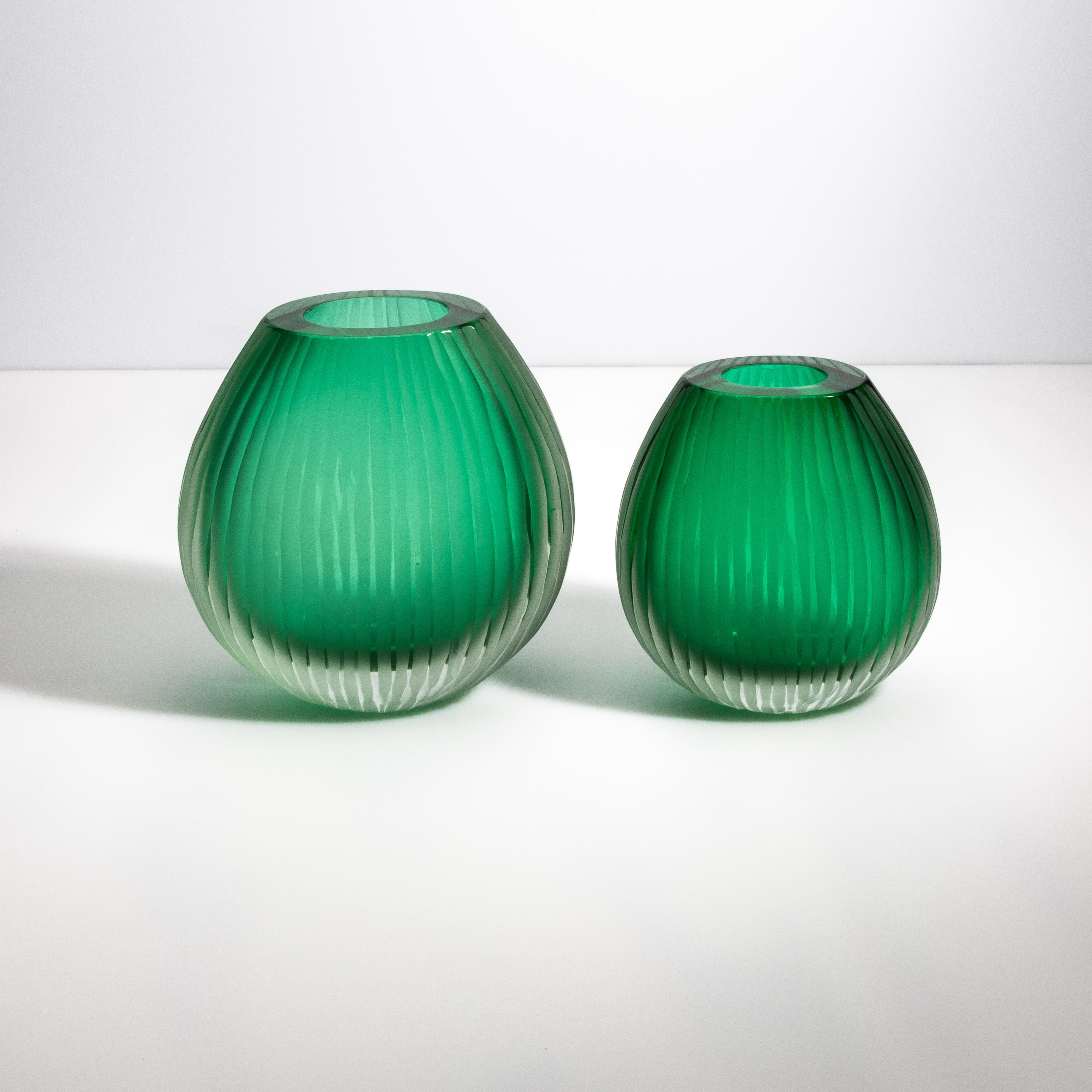 Hand Blown Murano Vase Suprime in Emerald Green Small 3