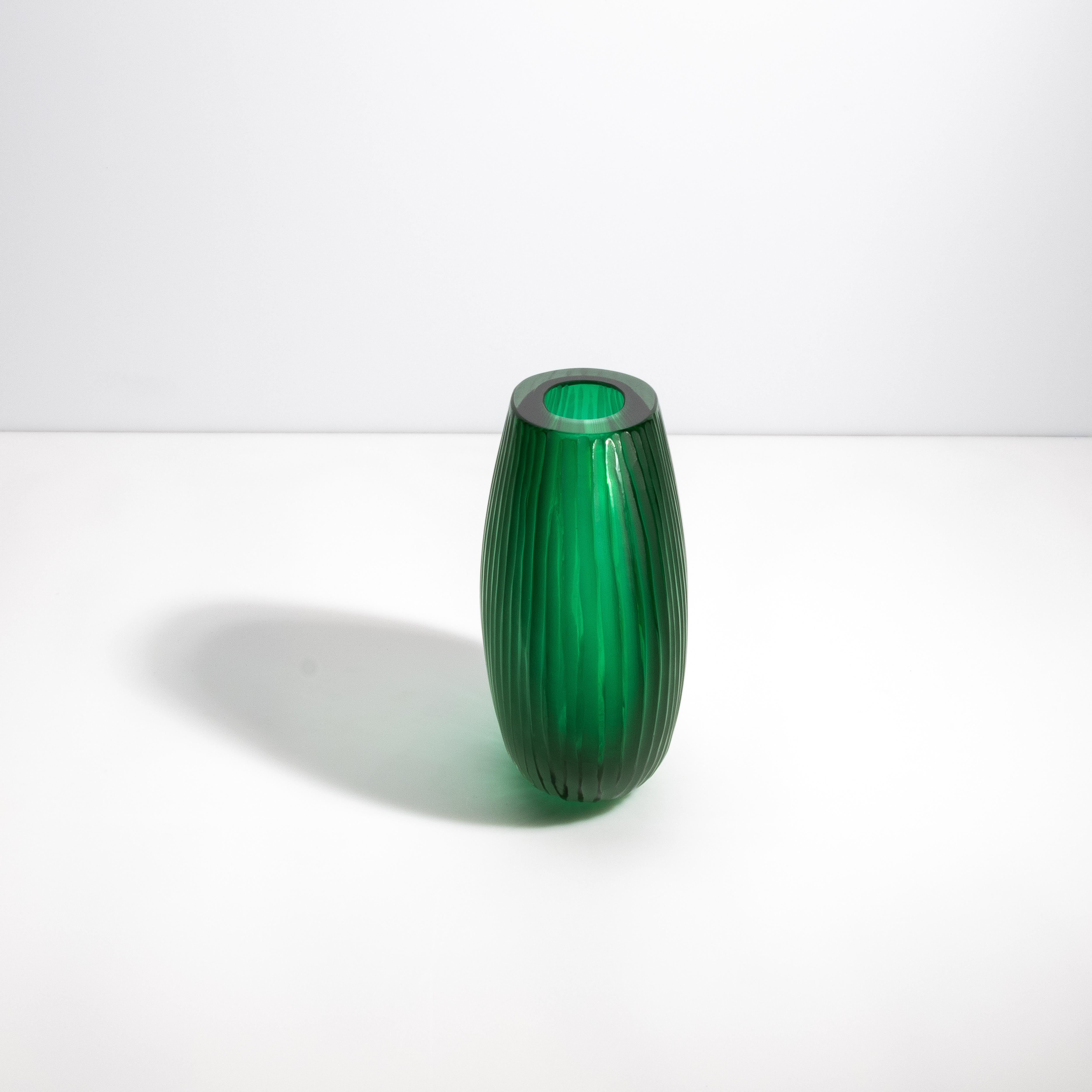 Modern Hand Blown Murano Vase Suprime in Emerald Green Small