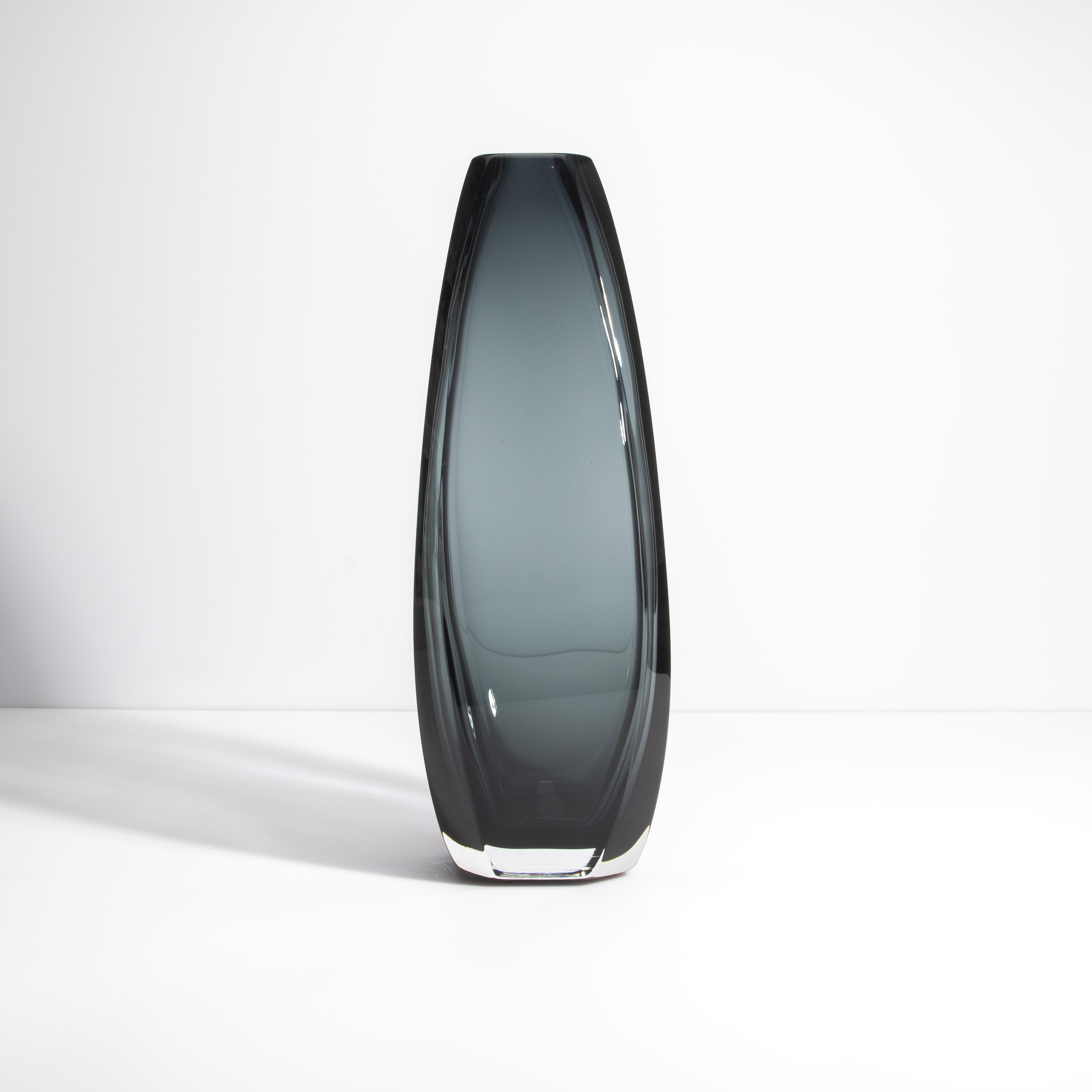Handgeblasene Murano-Vase Vela in Grau, groß (Handgefertigt) im Angebot