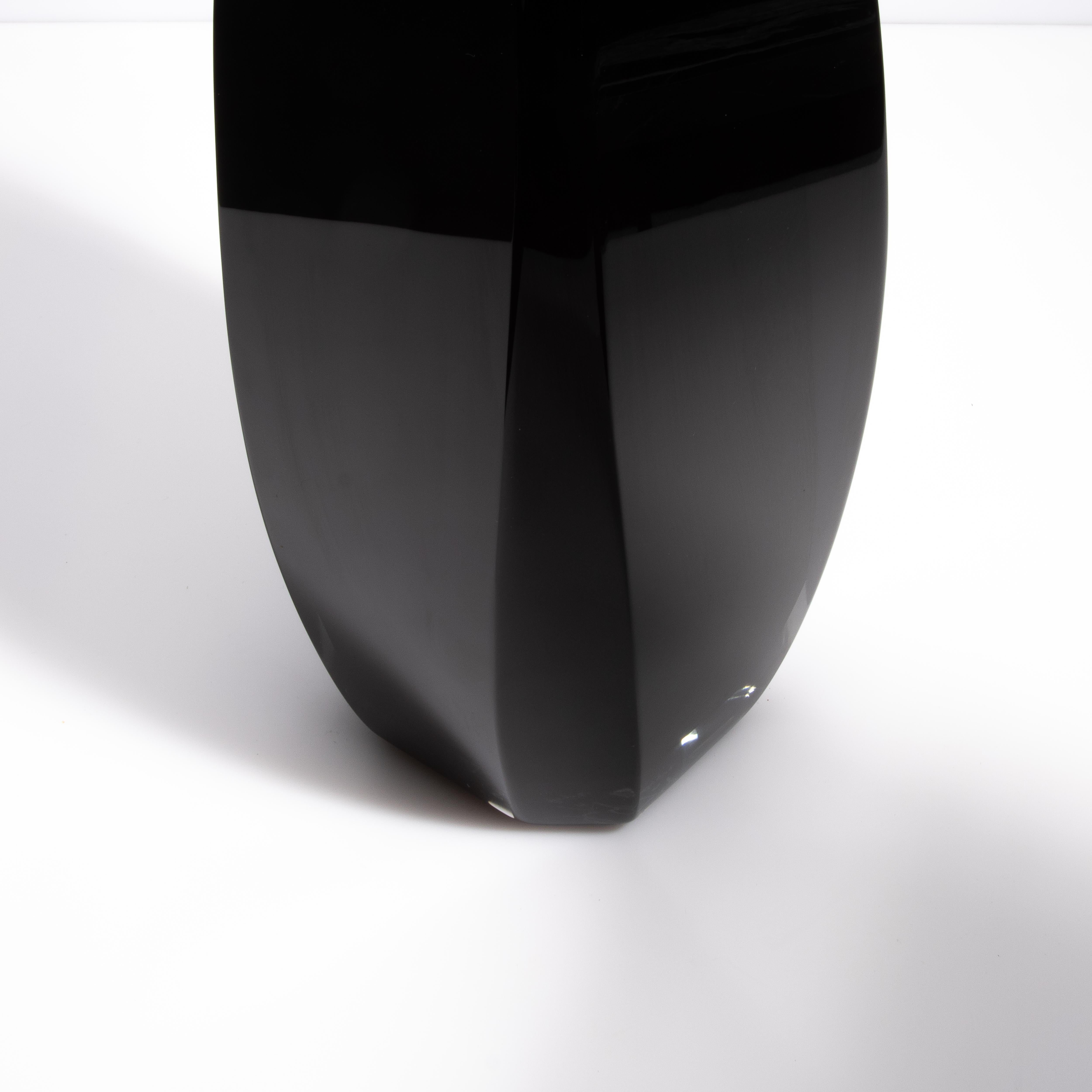 Vaso di Murano soffiato a mano Vela in Onice Nero Alto in vendita 1