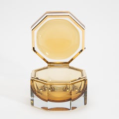 Boîte octogonale en verre de Murano soufflé à la main, couleur tabac, avec ferrures en laiton