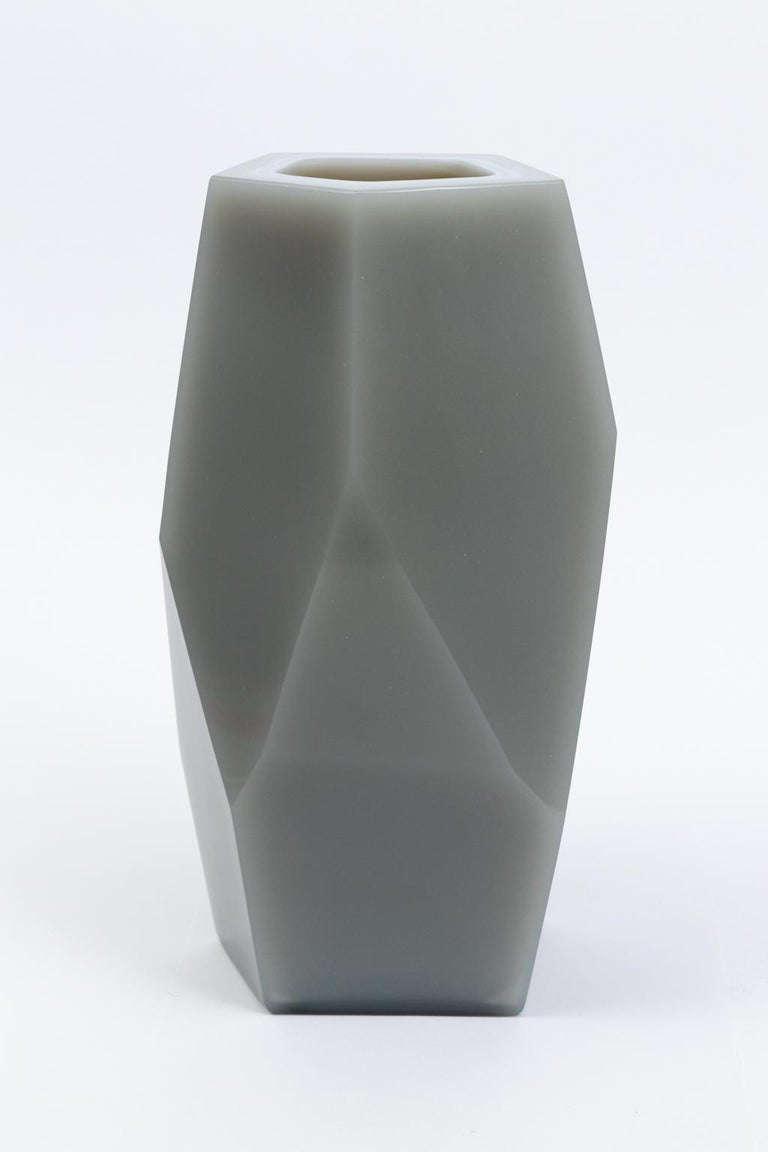 Hand Blown Peking Glass Vase by Robert Kuo For Sale 2