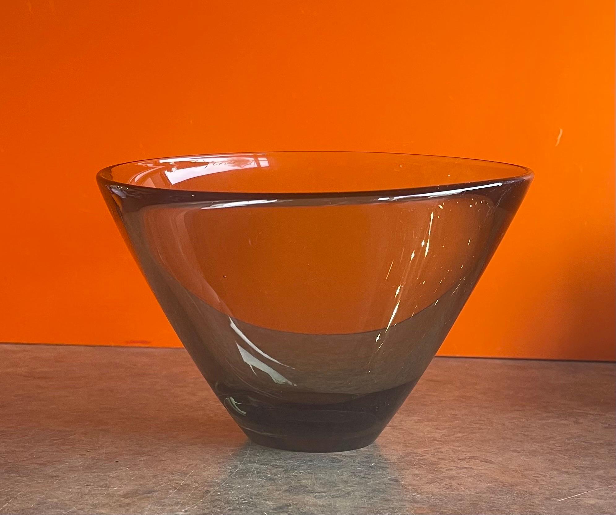 20th Century Hand Blown Smoked Glass Center Piece Bowl by Per Lutken for Holmegaard For Sale
