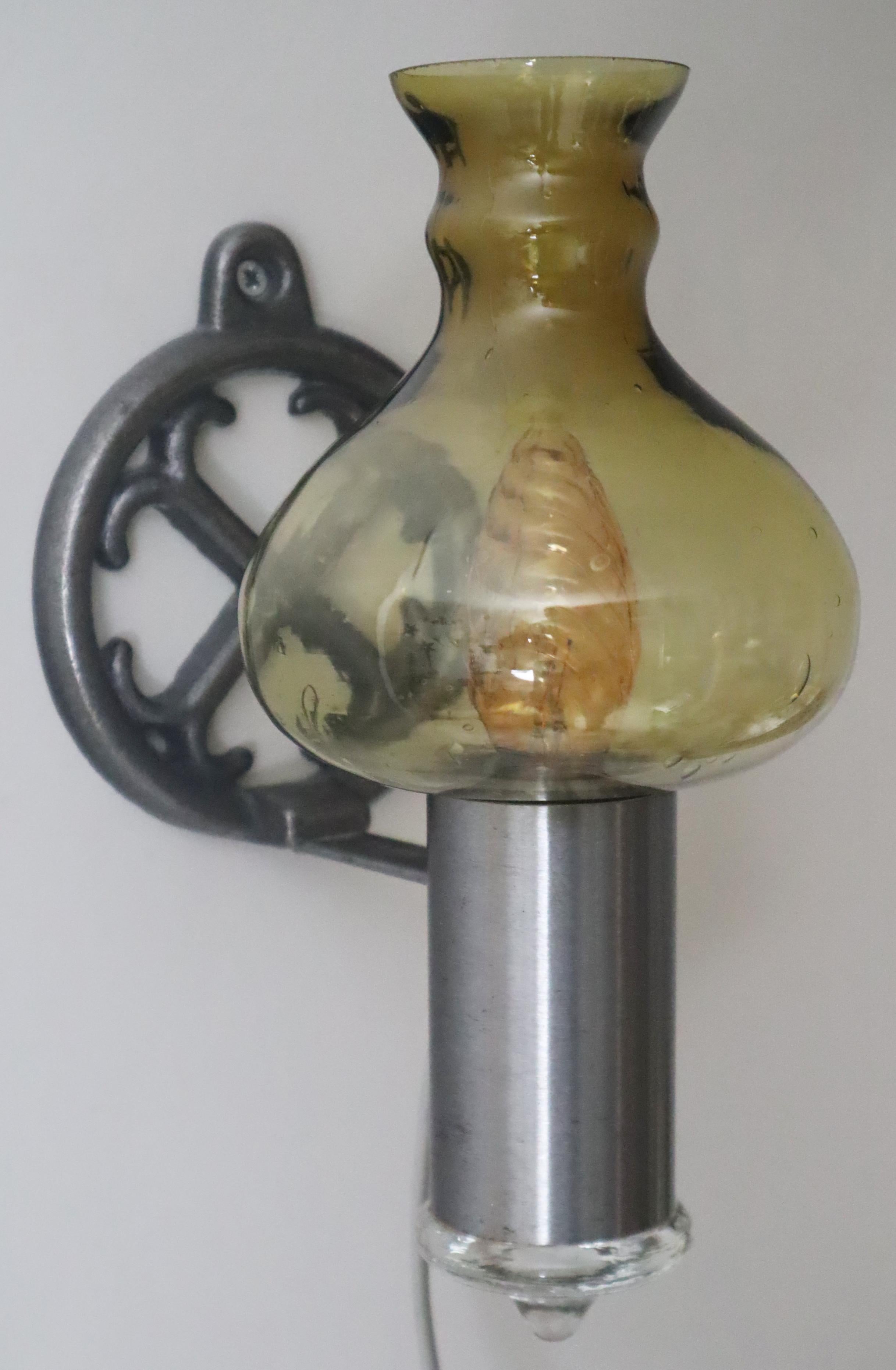 Applique en verre ambré suédois soufflé à la main d'Ostling Gnosjö, 1970 en vente 1