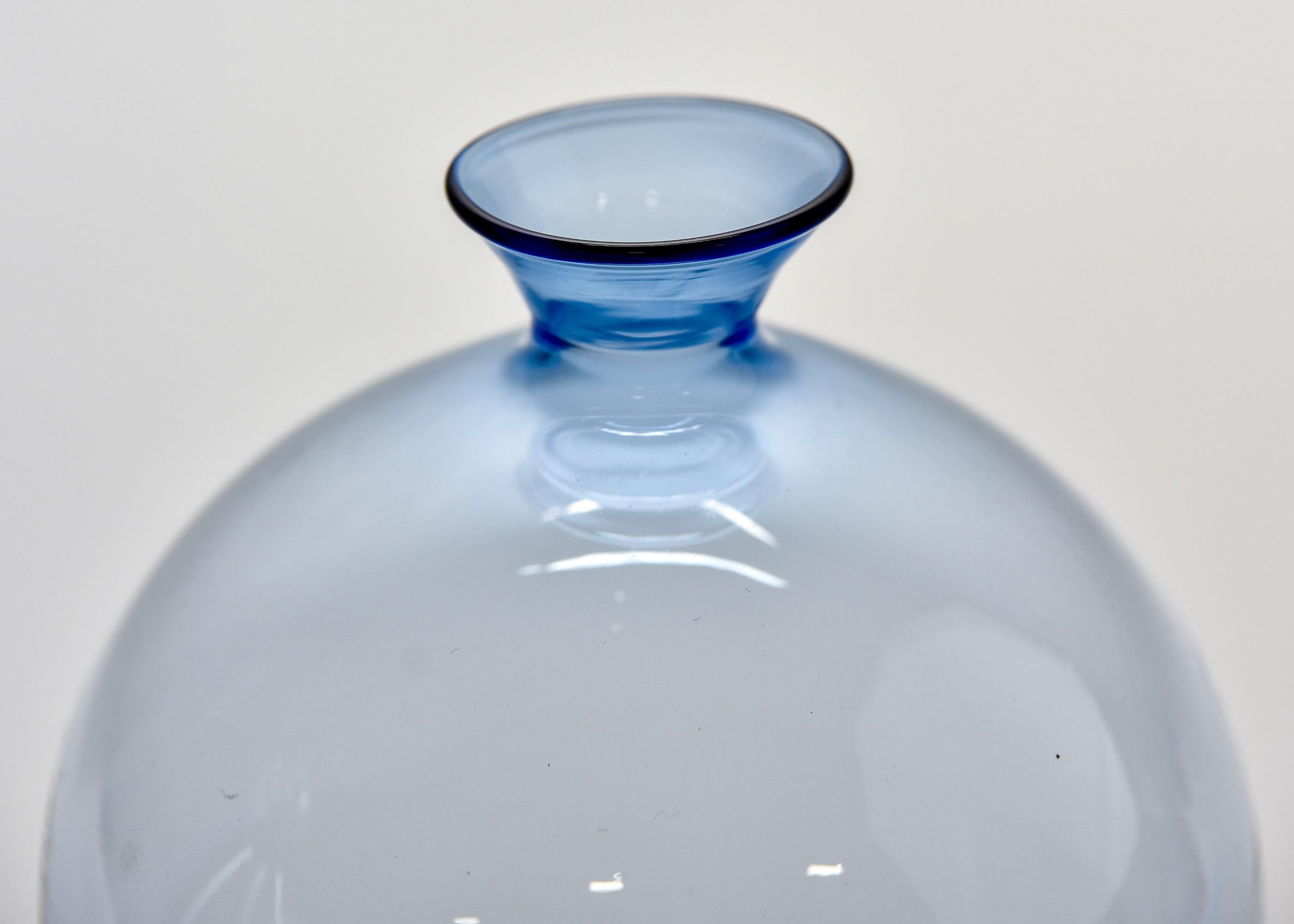 Hand Blown Thin Walled Murano Glass Blue Vase 3