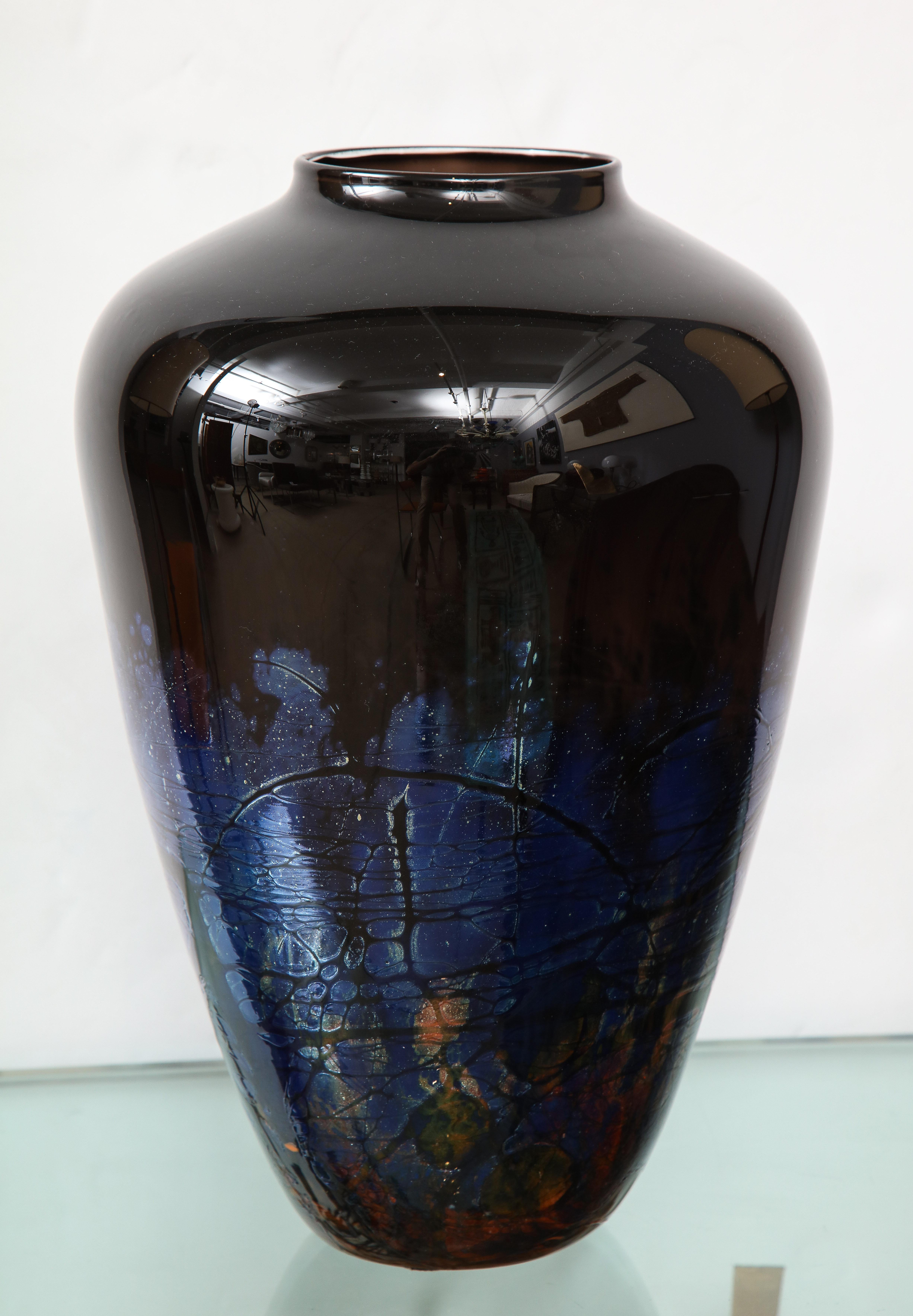 American Hand Blown Vase by Chris Ross For Sale