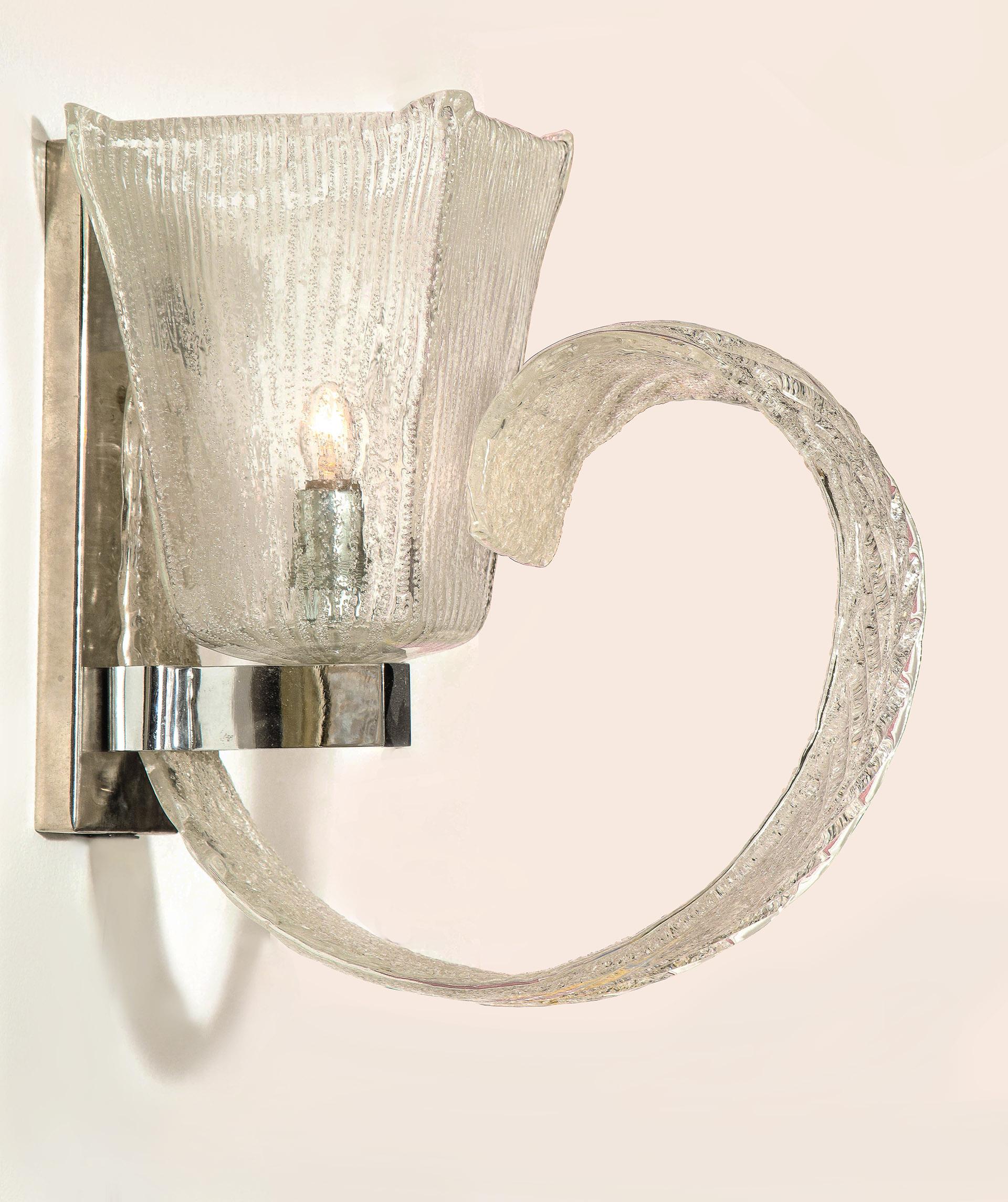 Aplique de cristal veneciano soplado a mano mediados del siglo XX en venta