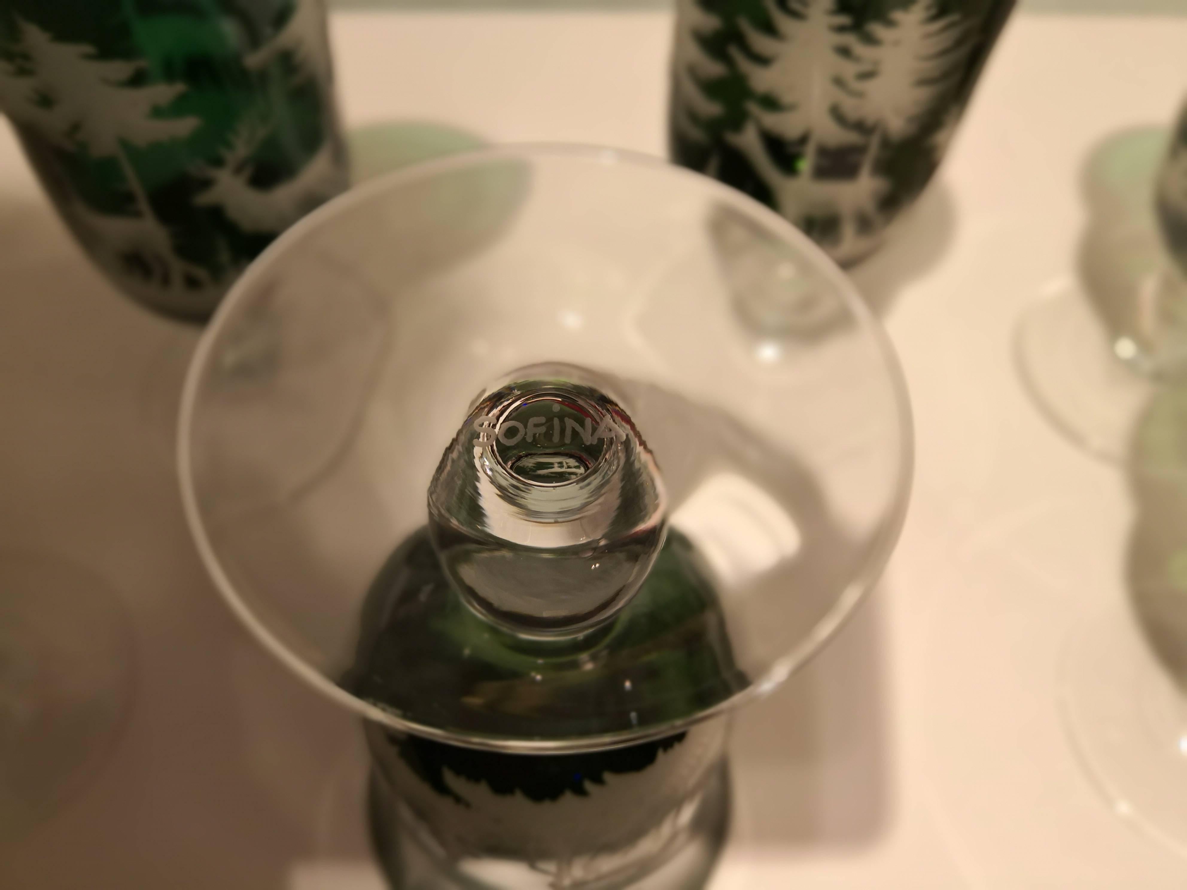 Hand Blown Wine Goblet Green Crystal Hunting Decor Sofina Boutique Kitzbuehel In New Condition For Sale In Kitzbuhel, AT