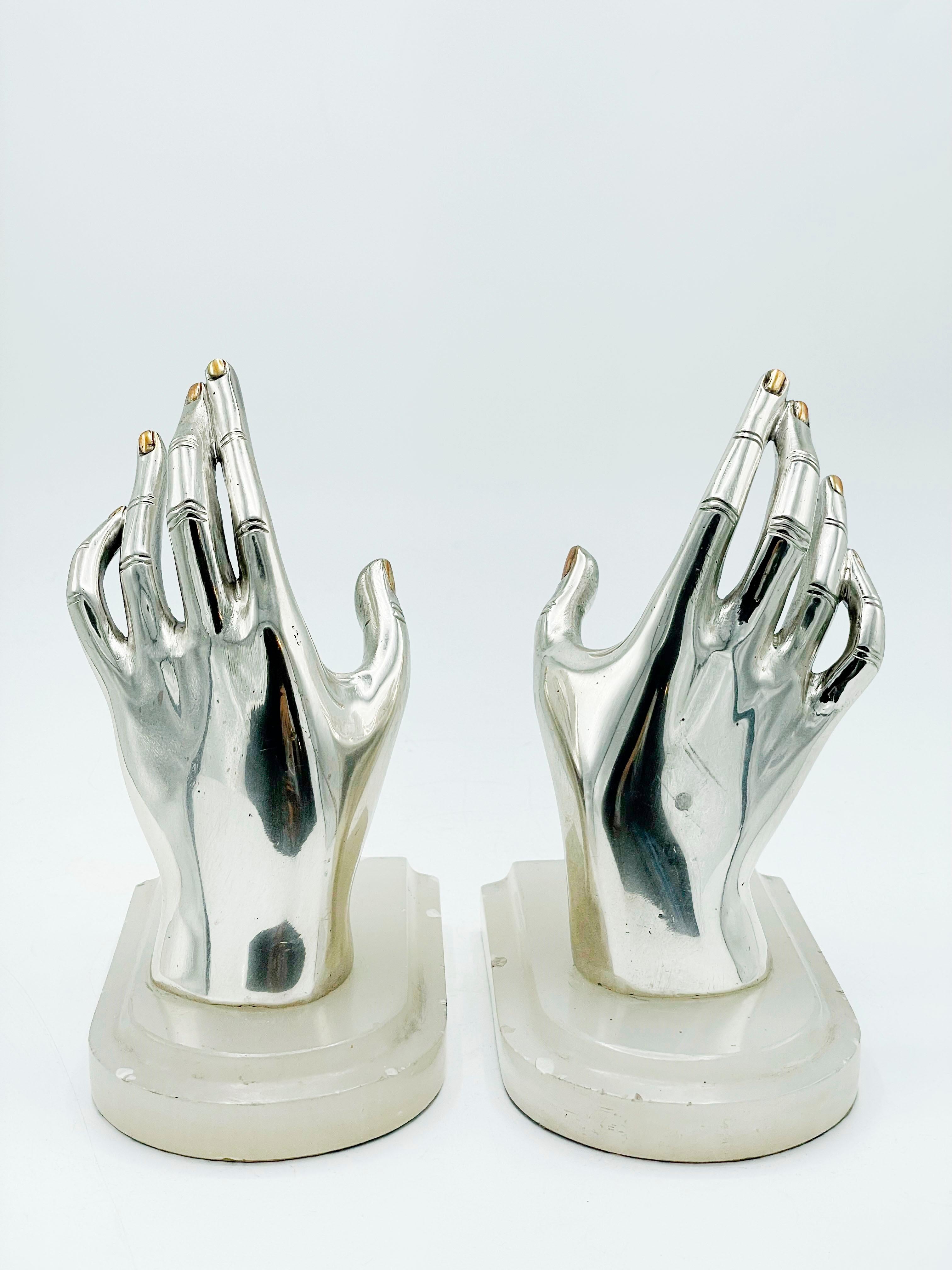 Hand Book Squeeze in two colors with marble base 20th Century For Sale 2