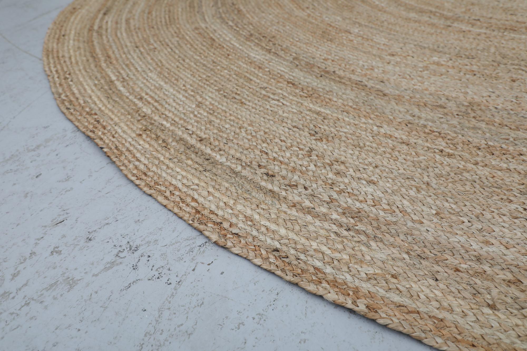 Hand braided 10ft Round Woven 'Montreal' Sisal Rug For Sale 7