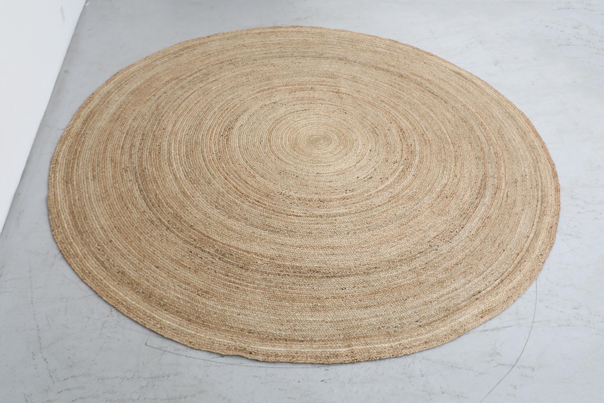 Hand braided 10ft Round Woven 'Montreal' Natural Sisal Rug, Made in India For Sale 10